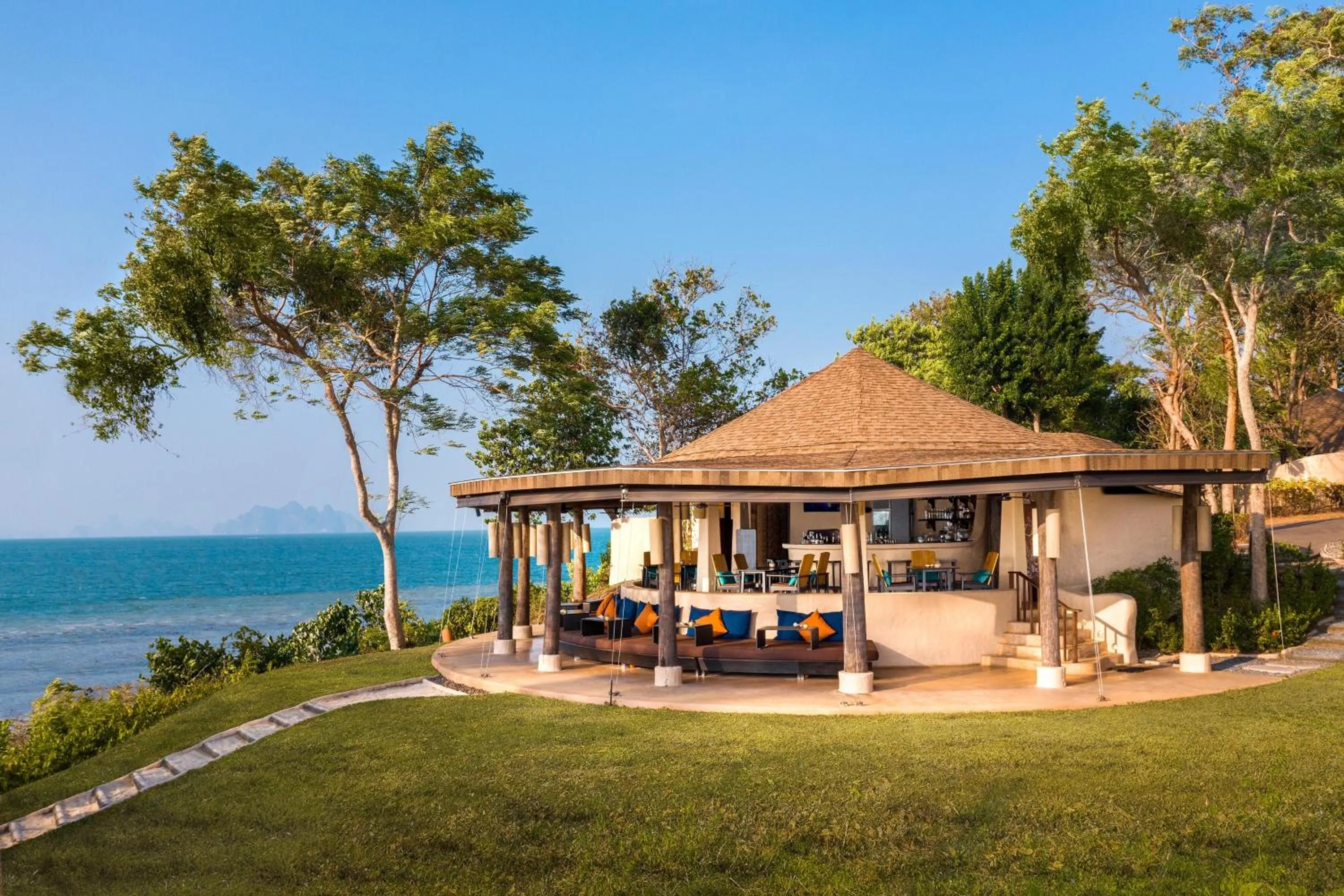 Lounge or bar in The Naka Island, a Luxury Collection Resort & Spa, Phuket