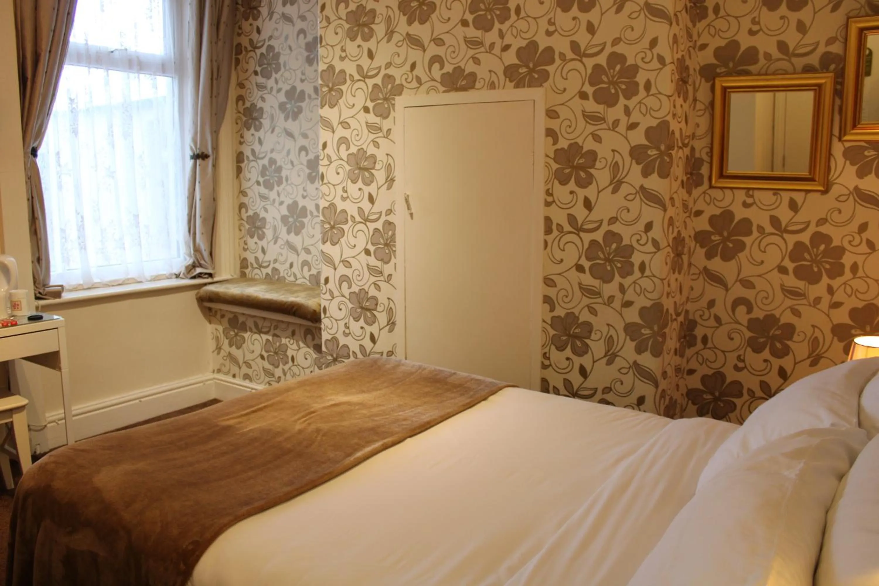 Bed in Mardonia Hotel