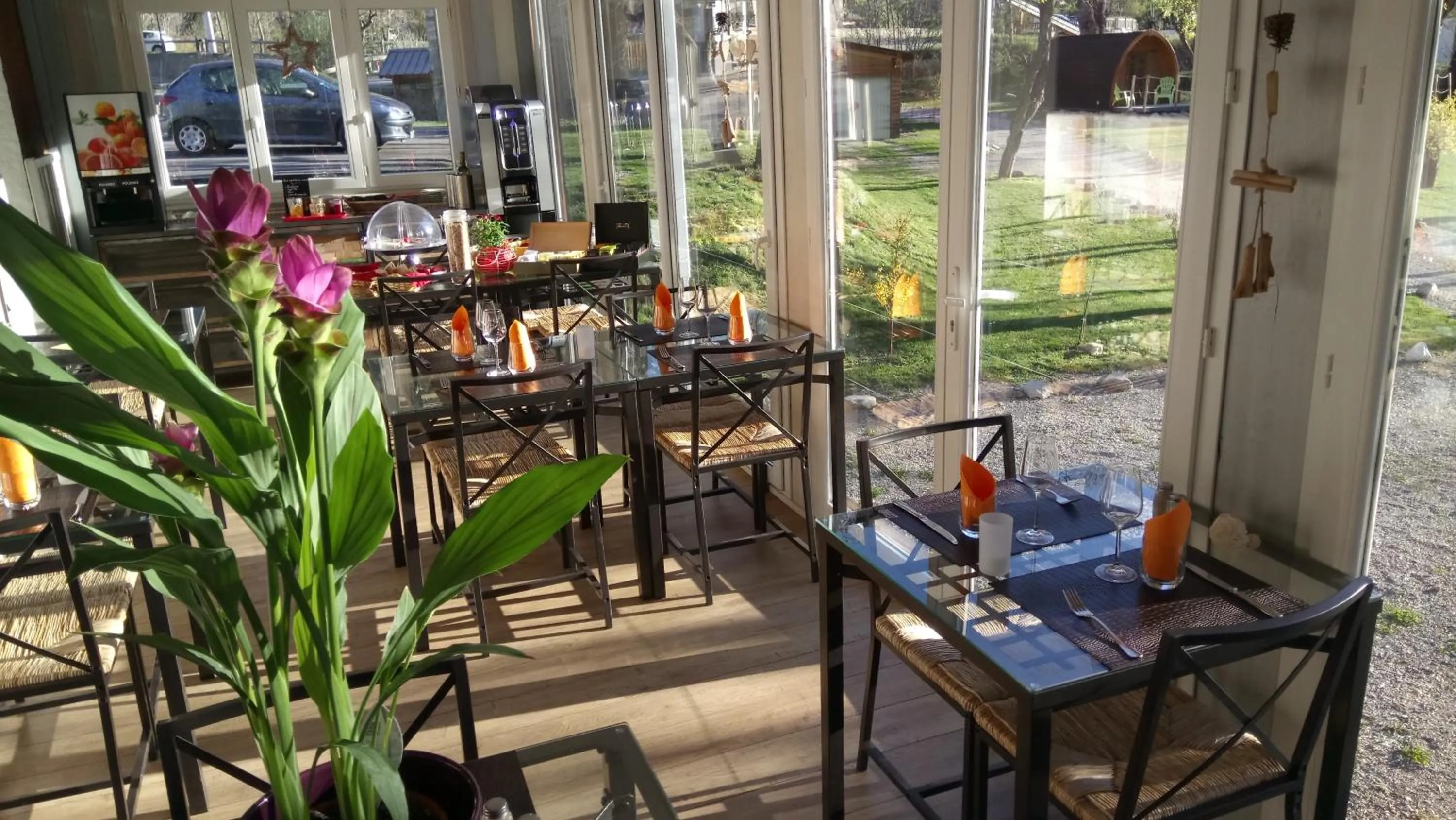 Restaurant/places to eat in Hôtel Le Martagon