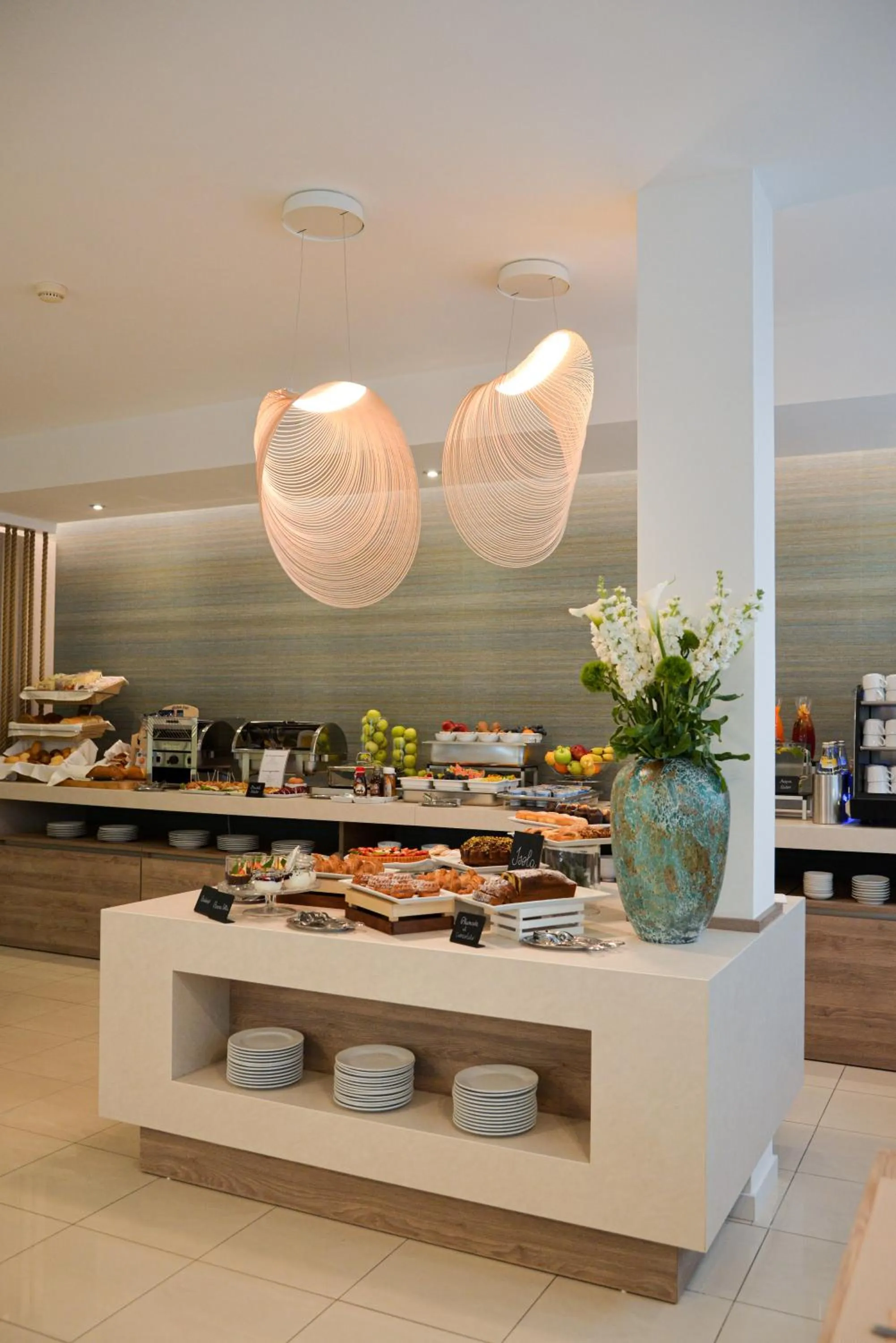 Restaurant/places to eat in Hotel Renania