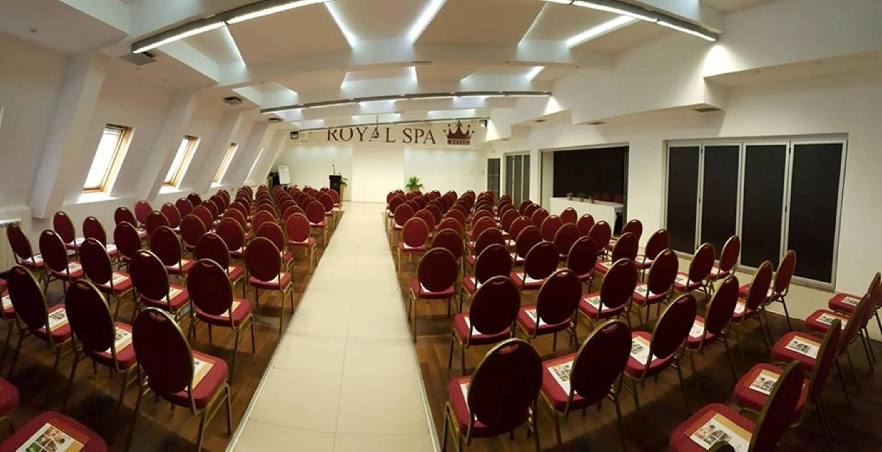 Banquet/Function facilities in Hotel Royal Spa