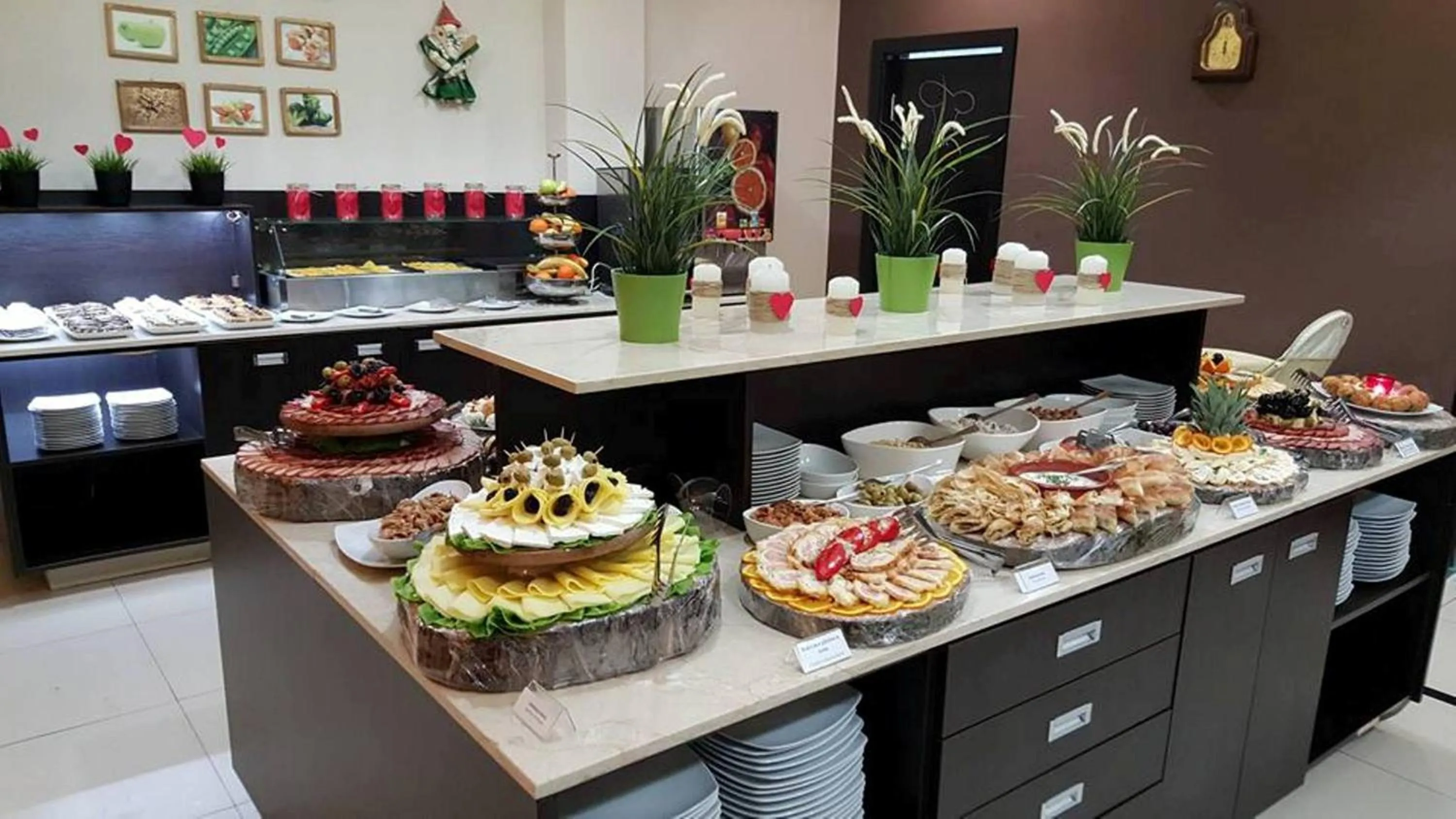 Food close-up in Hotel Royal Spa