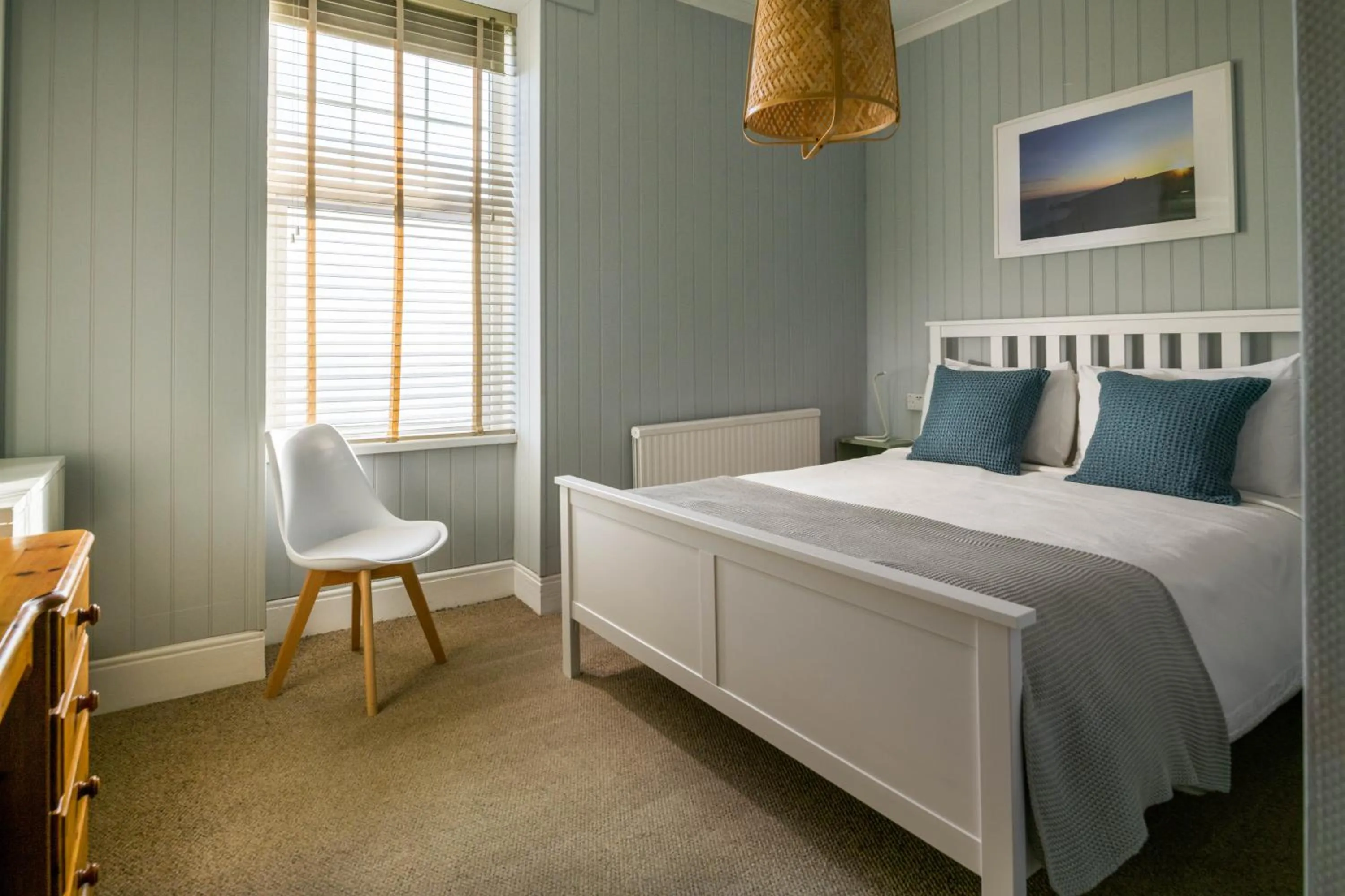 Bedroom, Bed in Housel Bay Hotel