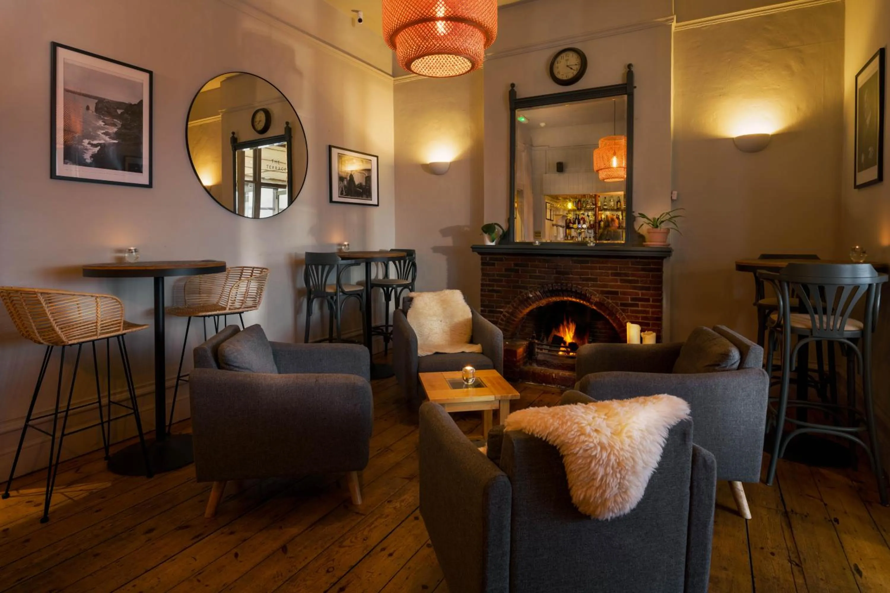 Lounge or bar in Housel Bay Hotel