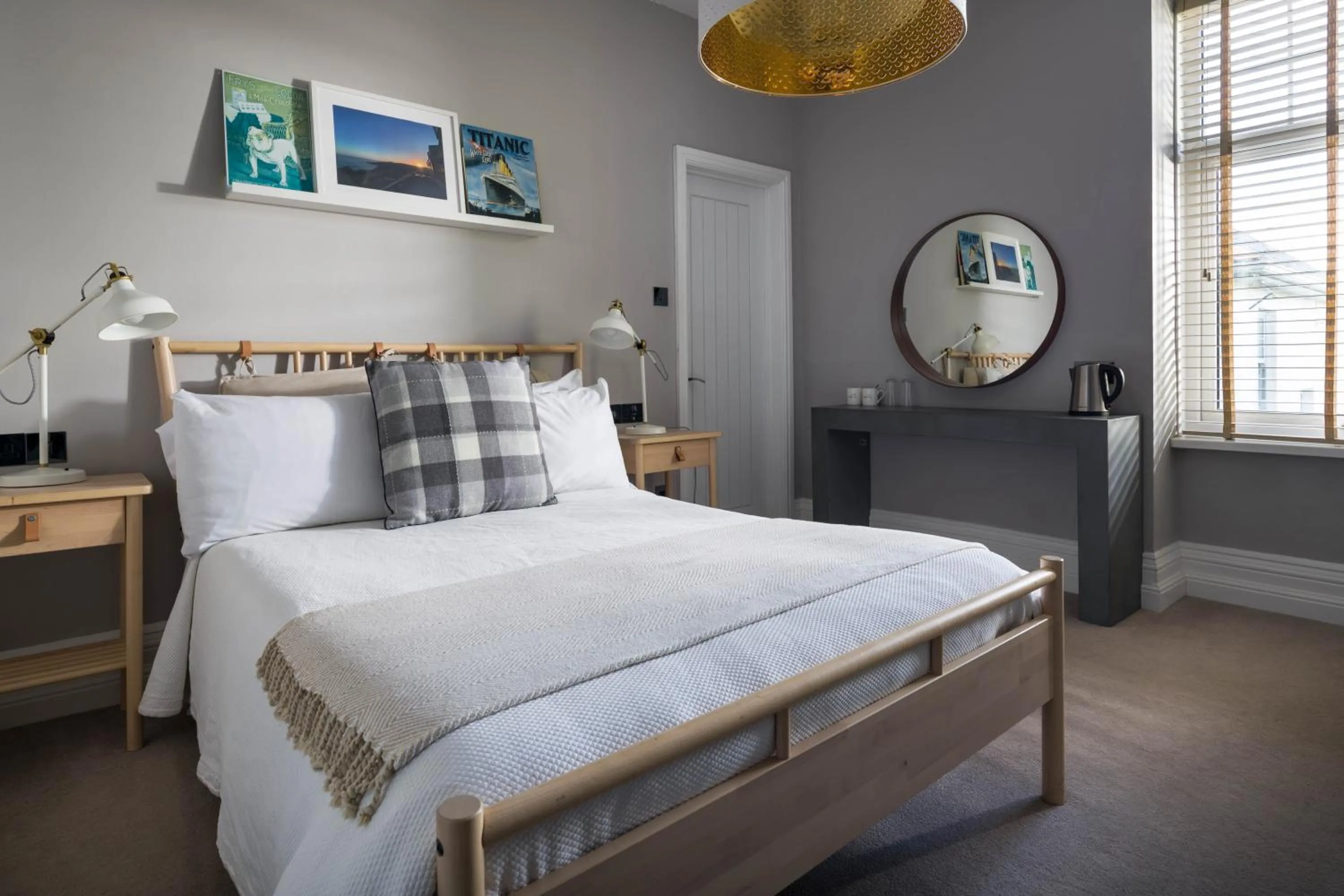 Bedroom, Bed in Housel Bay Hotel