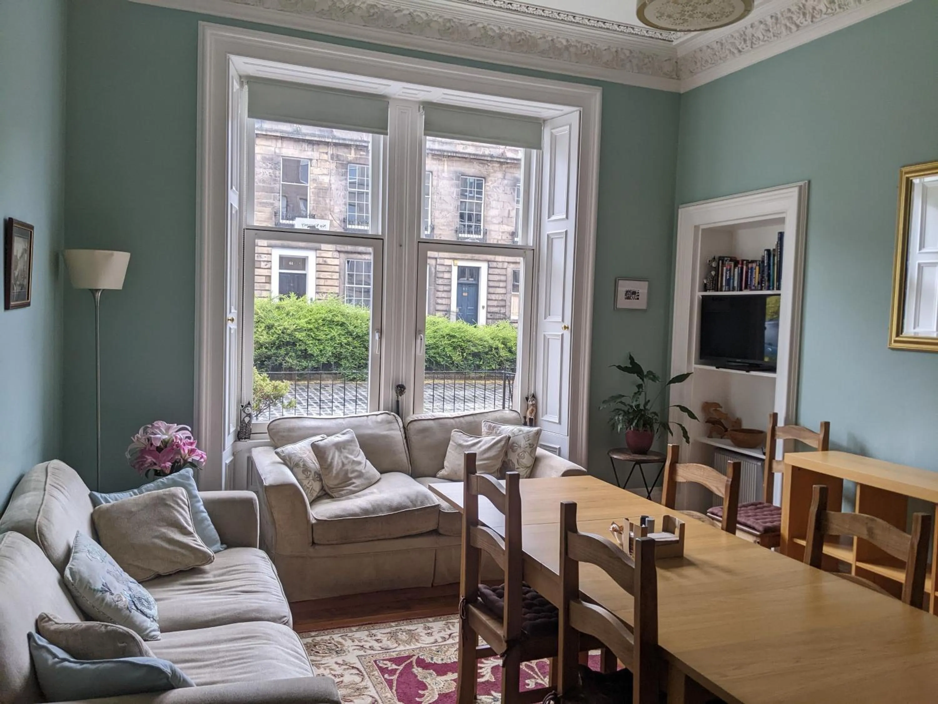 Lounge or bar in McCrae's Bed and Breakfast