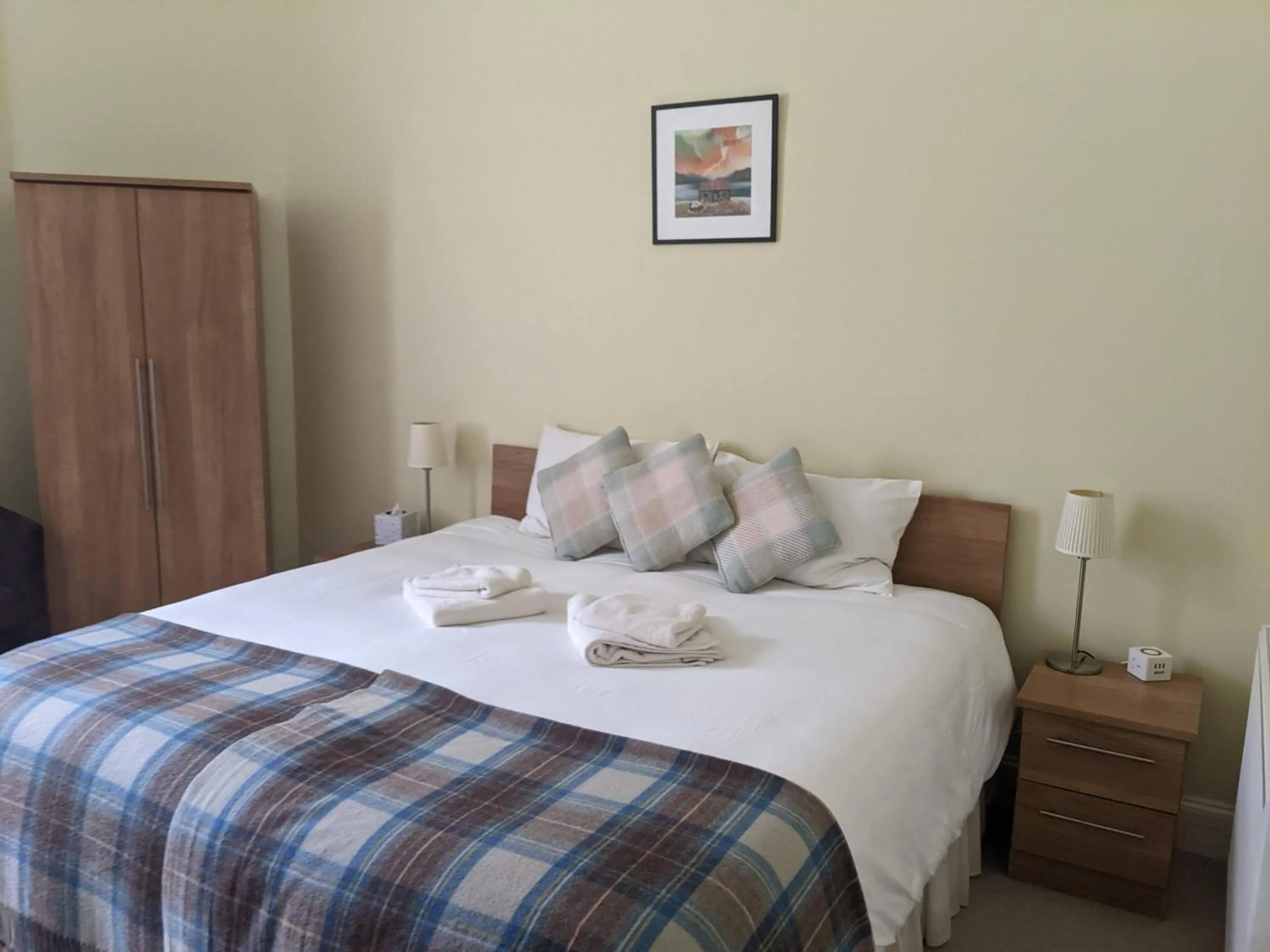 Bedroom, Bed in McCrae's Bed and Breakfast