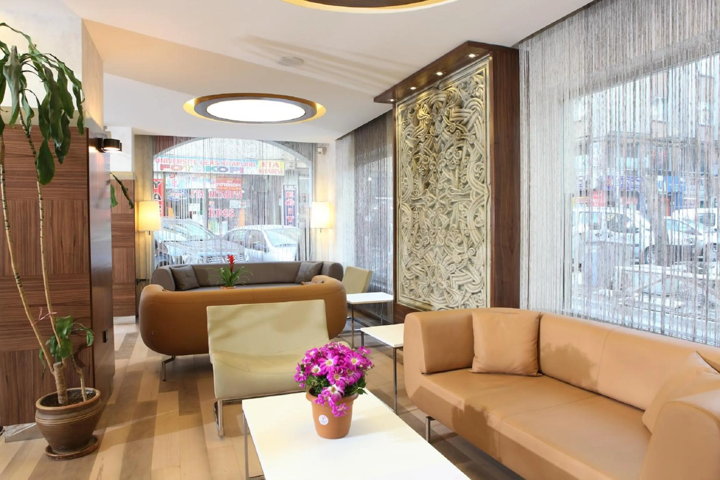 Lobby or reception in Sultan Hotel-Restaurant-Bistro