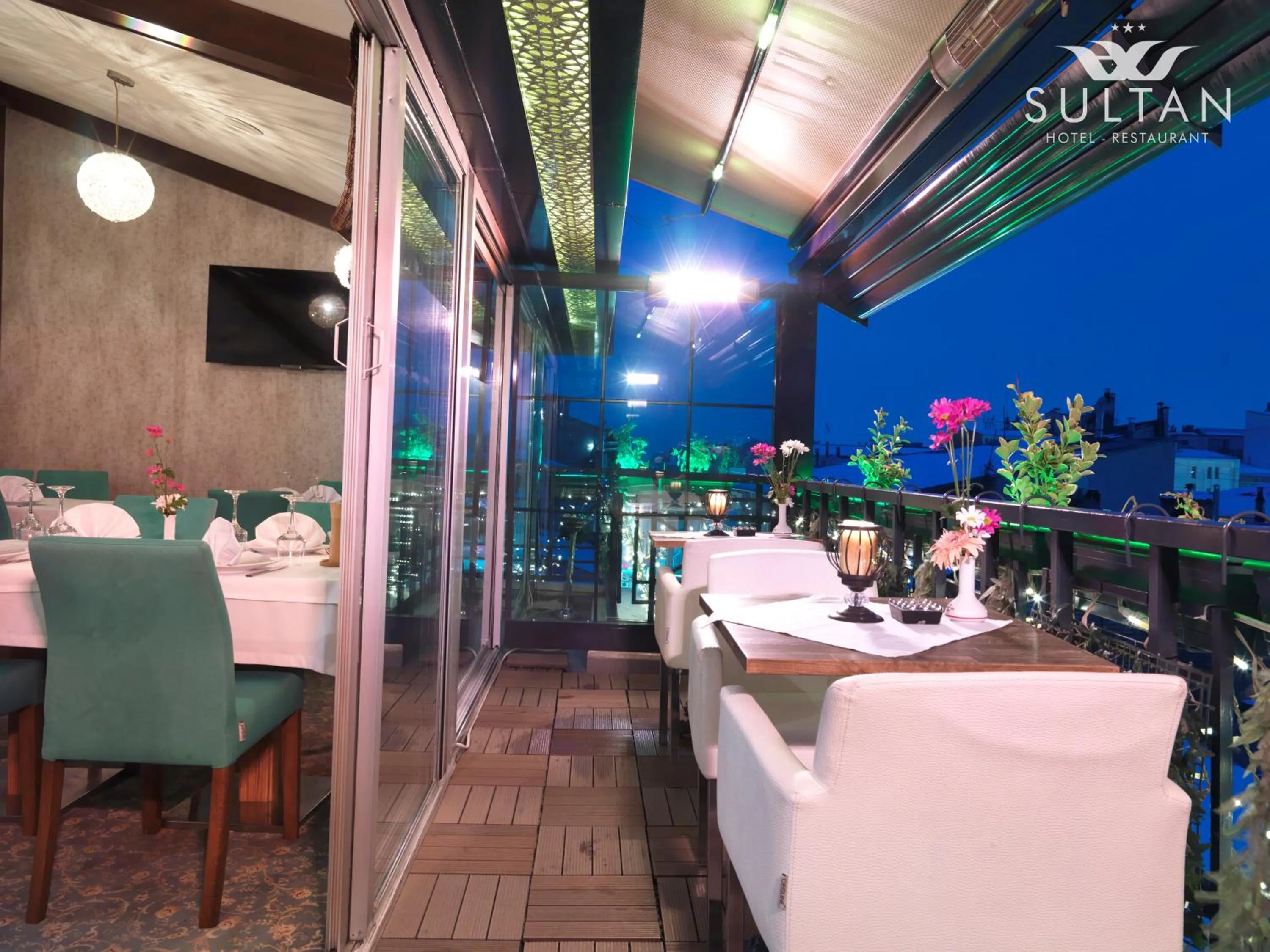 Restaurant/places to eat in Sultan Hotel-Restaurant-Bistro