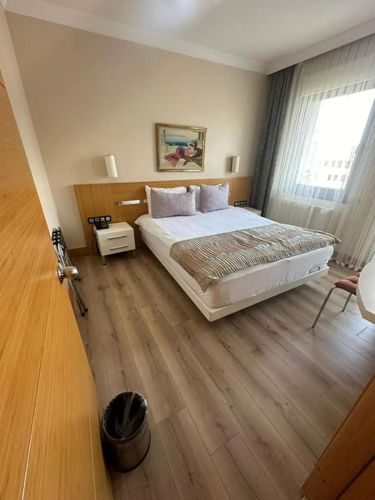 Deluxe Double Room in Sultan Hotel-Restaurant-Bistro Deluxe Double Room in Sultan Hotel-Restaurant-Bistro