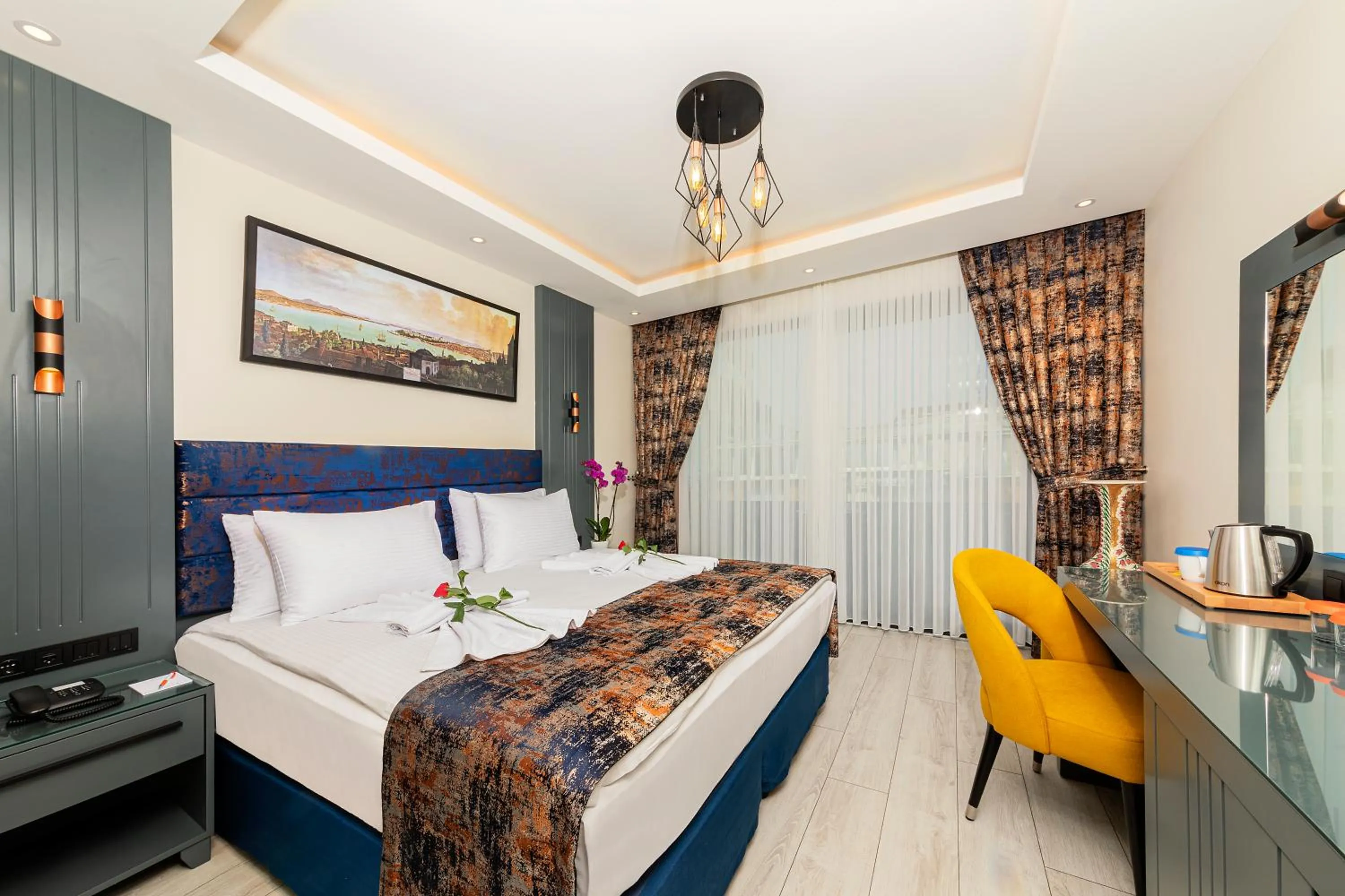 Bed in The Magnaura Palace Hotel