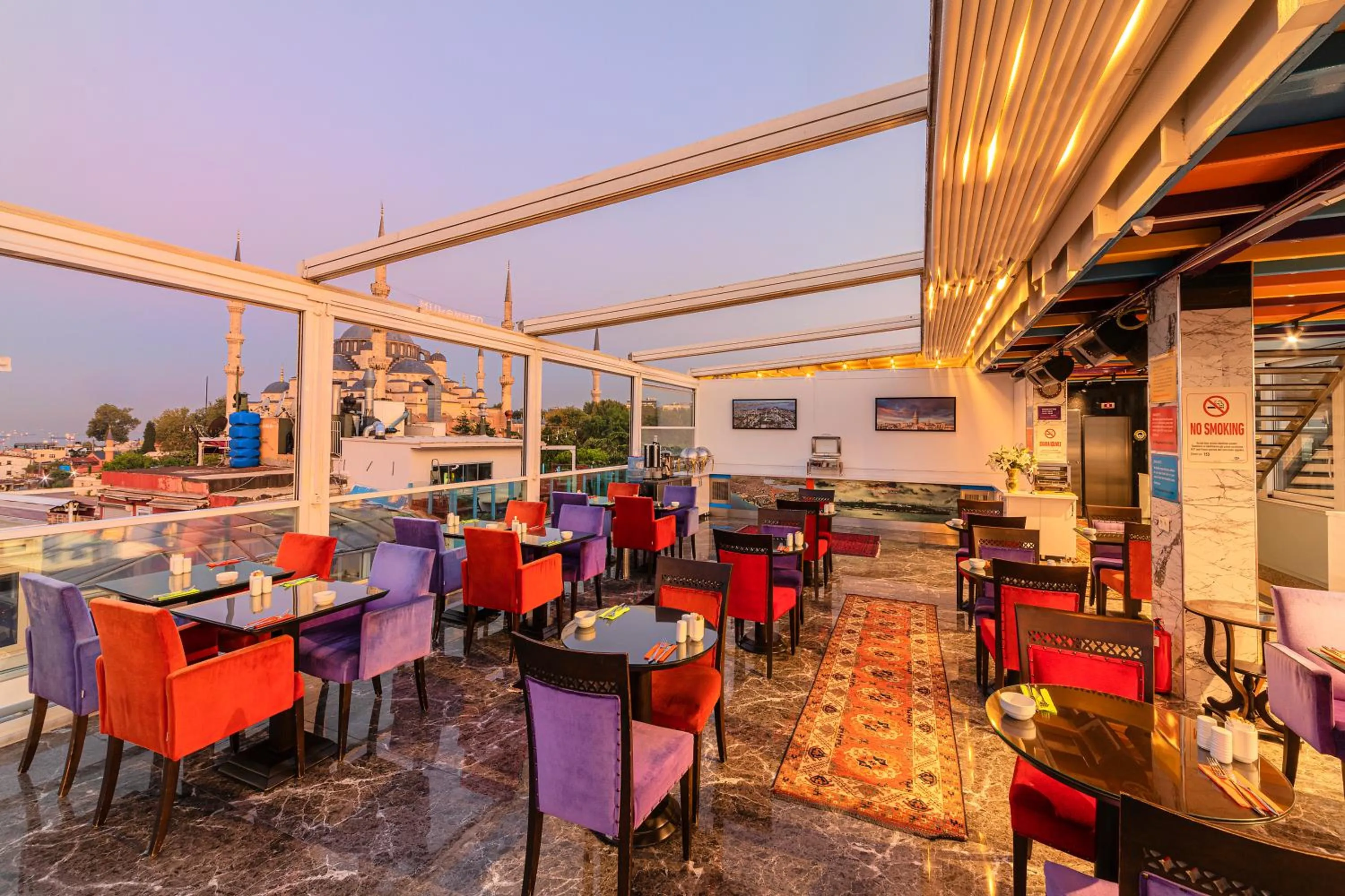 Balcony/Terrace in The Magnaura Palace Hotel