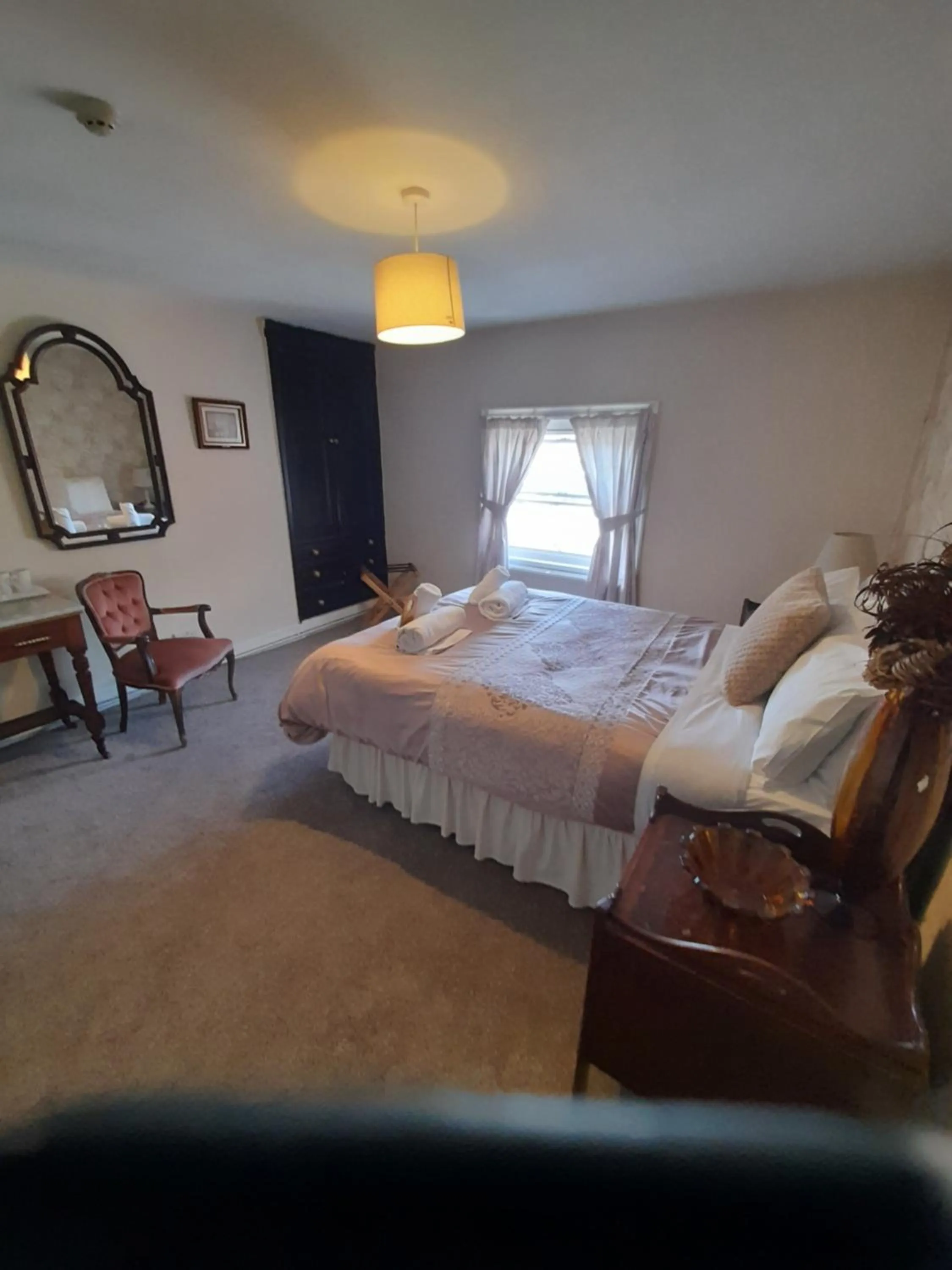 Bed in The Bank House Hotel