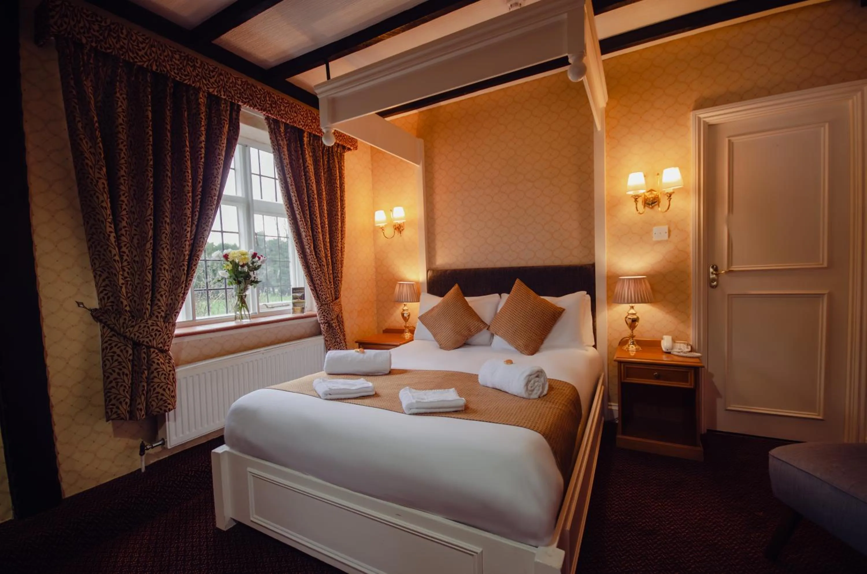 Photo of the whole room, Bed in Howfield Manor Hotel