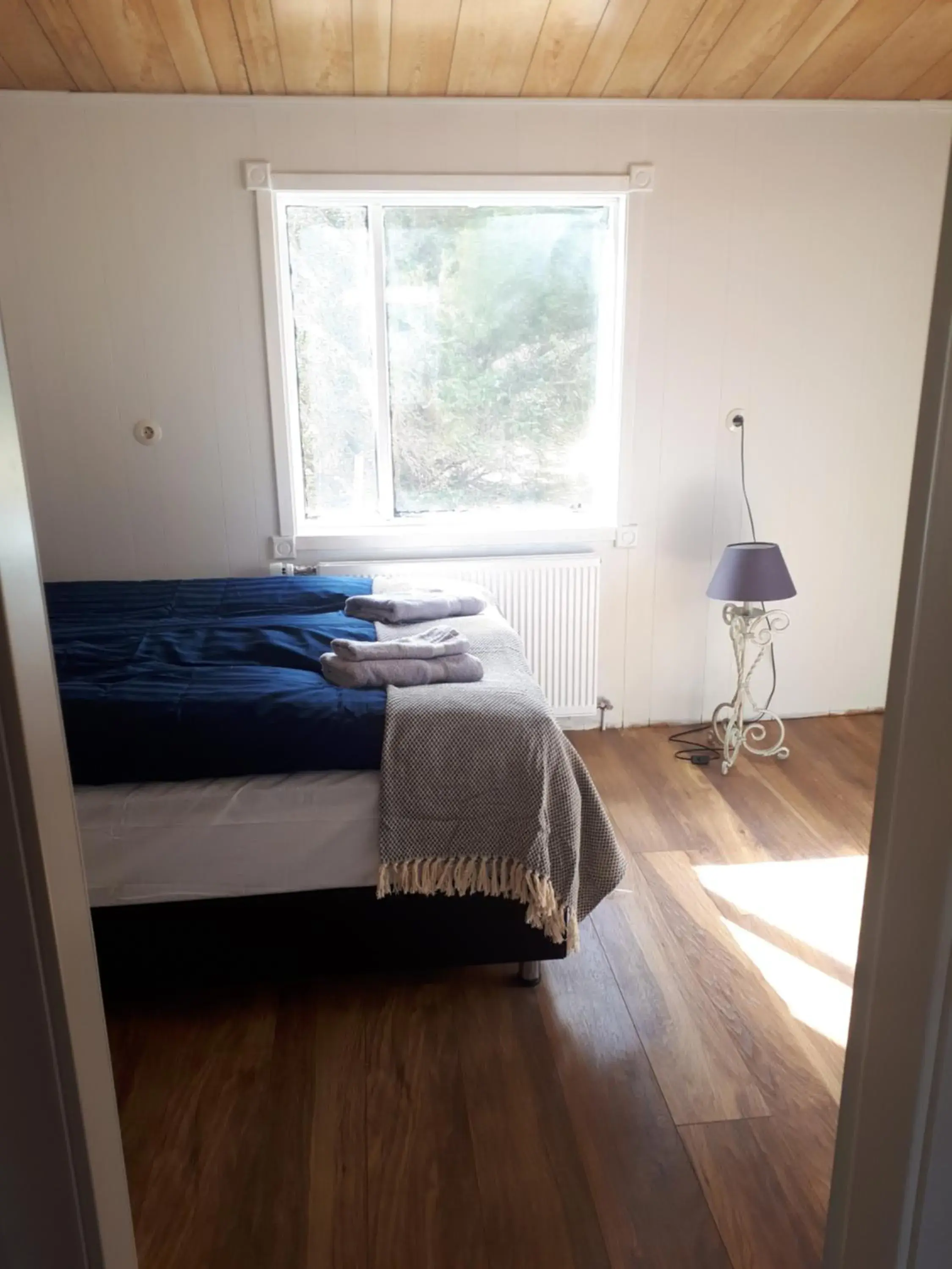 Standard Double Room with Shared Bathroom in Ravencliff Lodge Standard Double Room with Shared Bathroom in Ravencliff Lodge