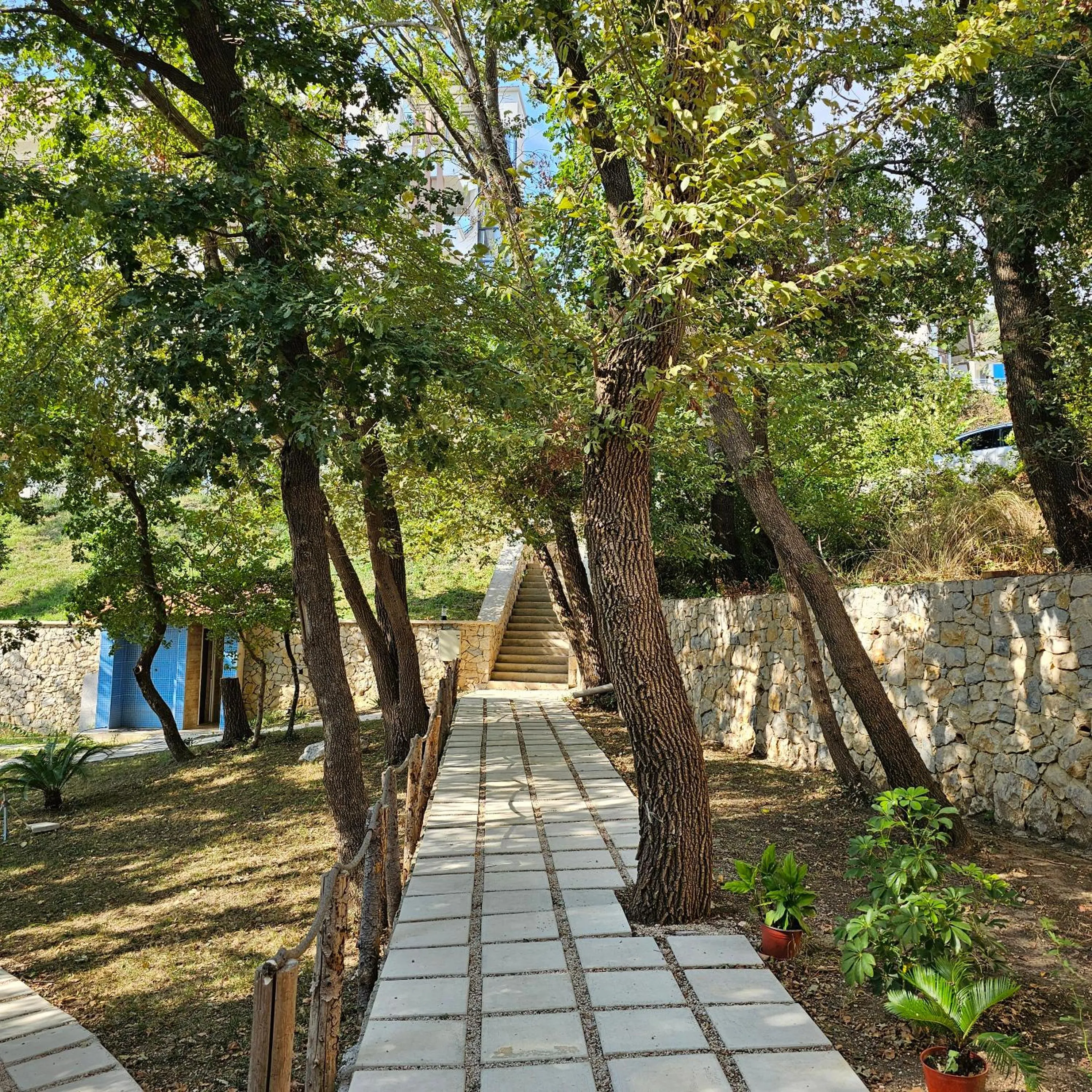 Green Hill Apartments