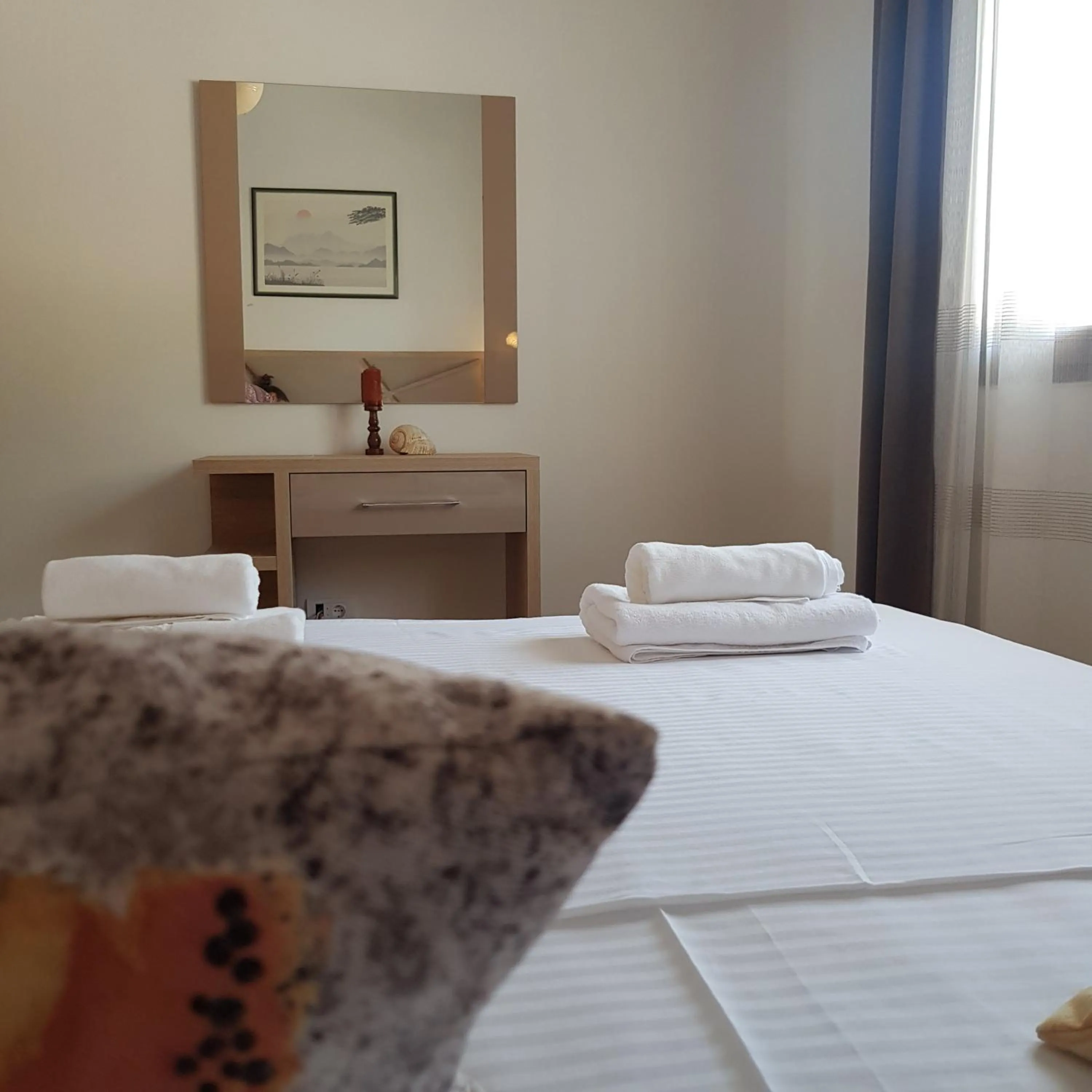 Bedroom, Bed in Green Hill Apartments