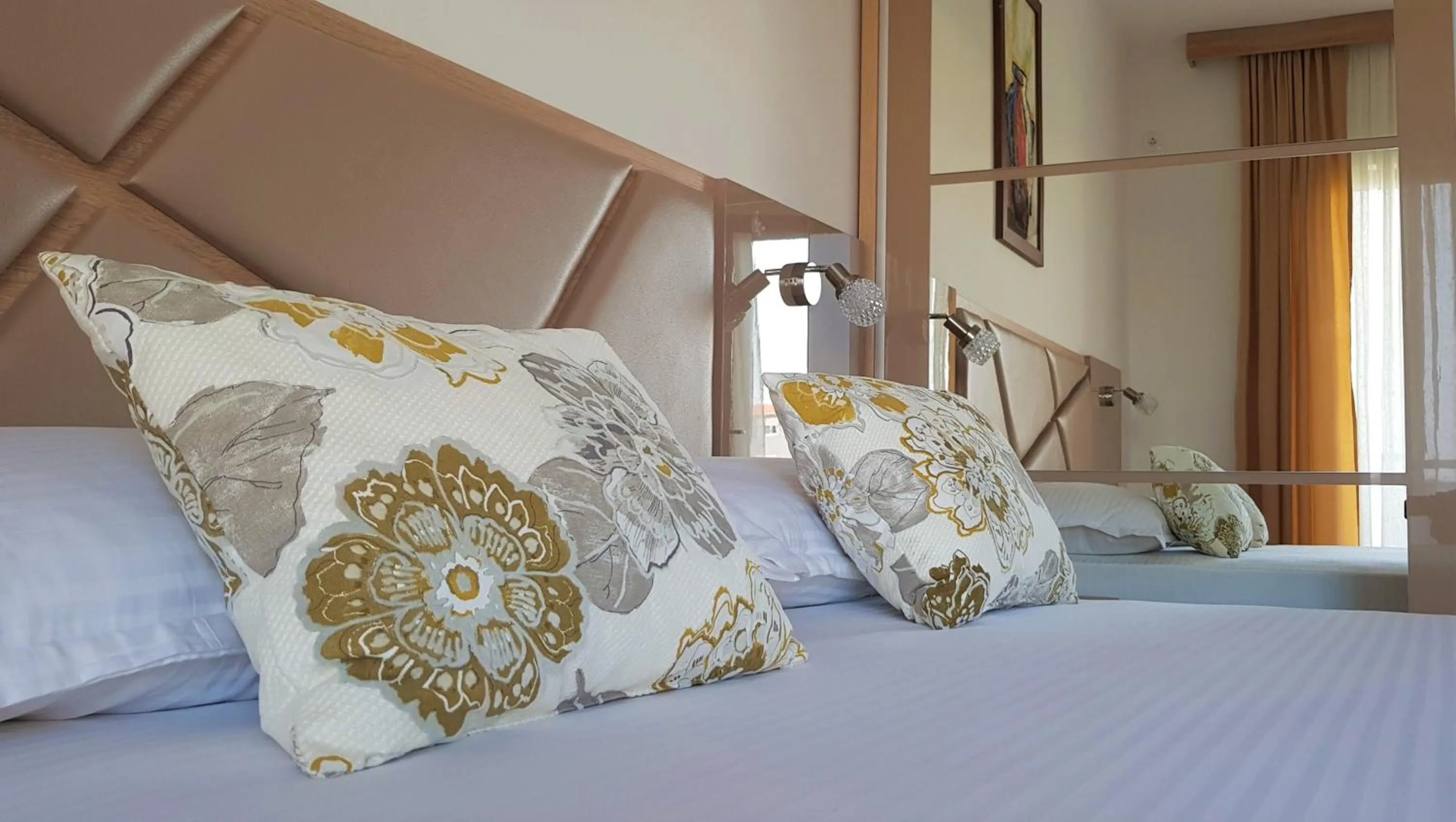 Decorative detail, Bed in Green Hill Apartments