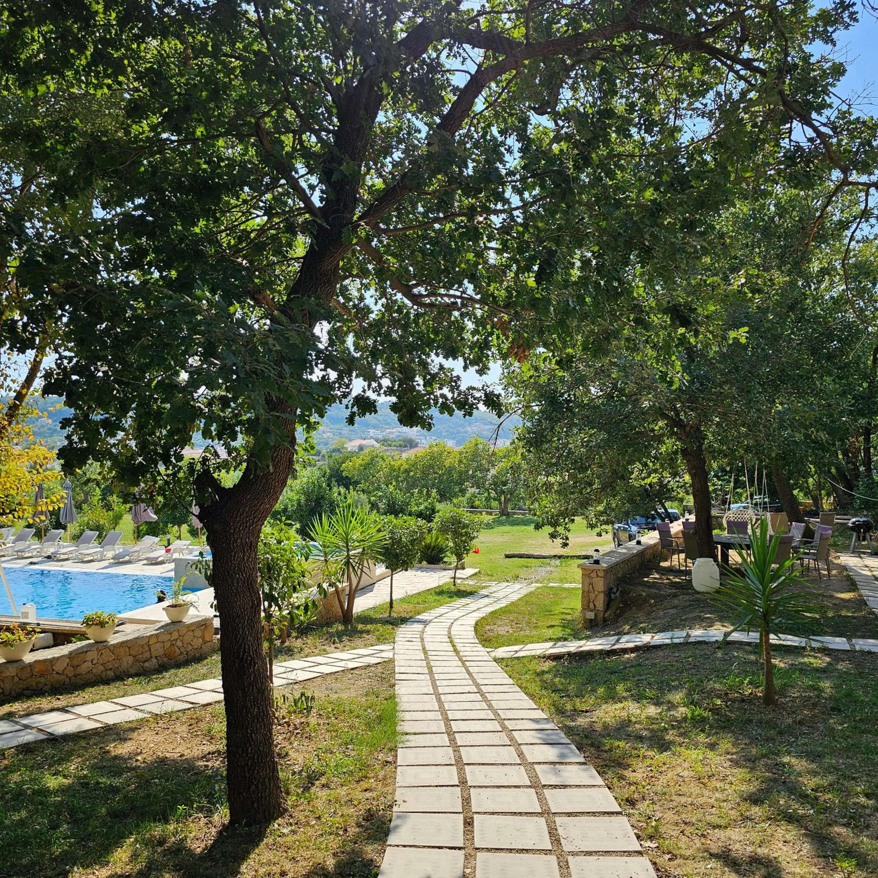 Green Hill Apartments