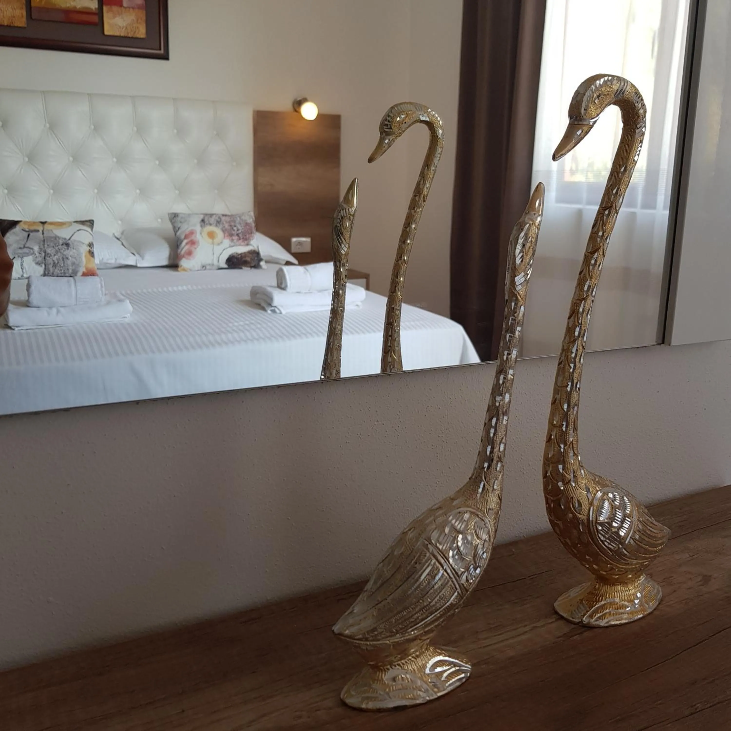 Decorative detail in Green Hill Apartments