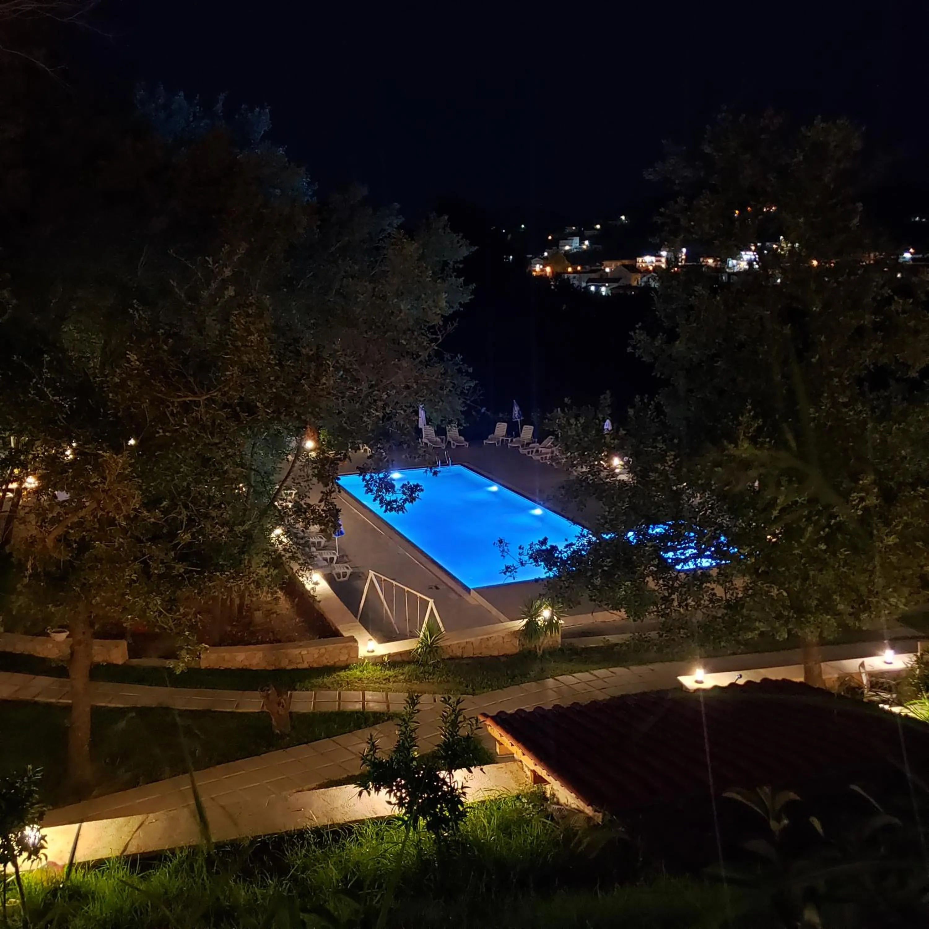 Green Hill Apartments