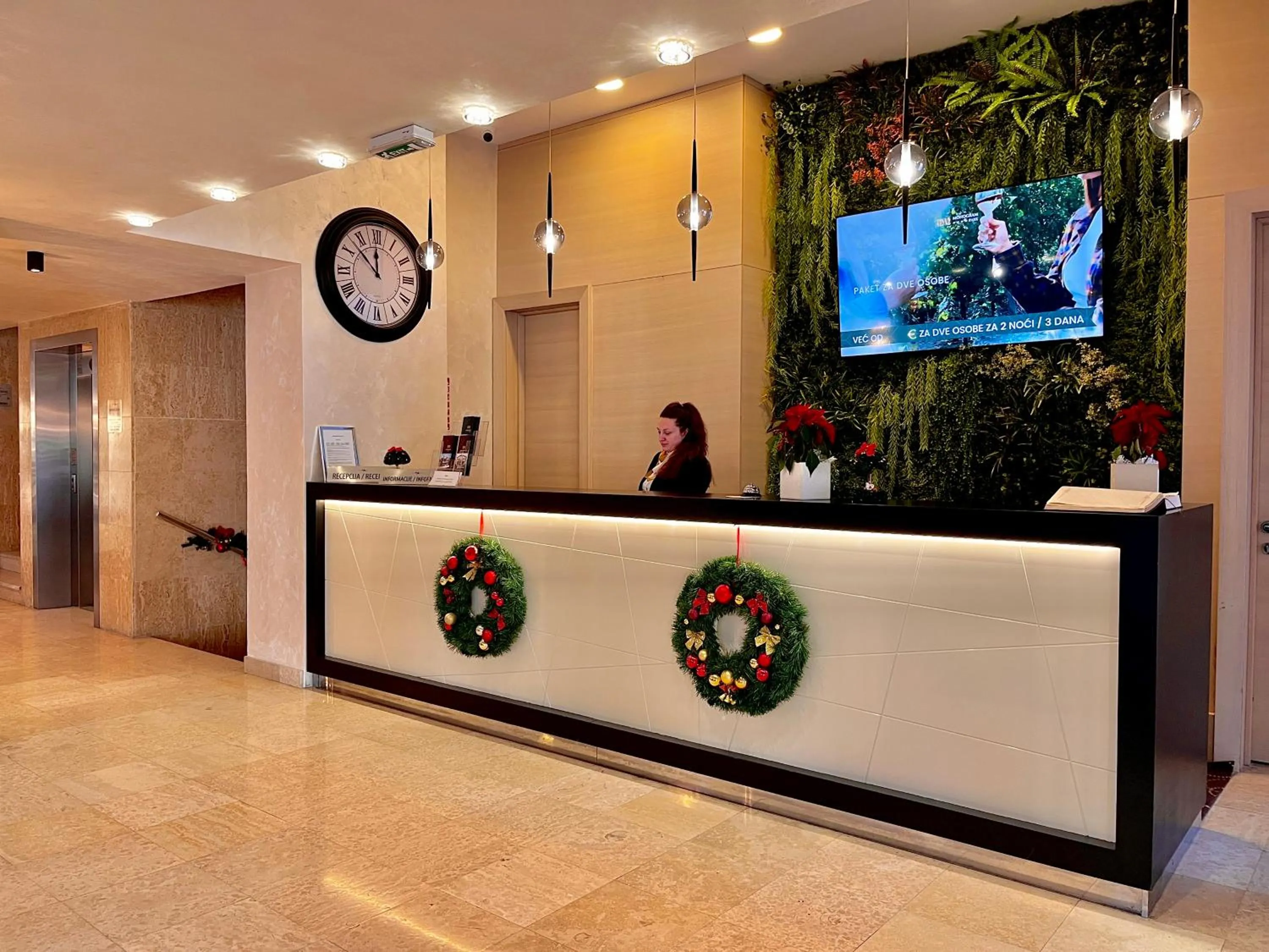 Lobby or reception in Hotel Monogram Park