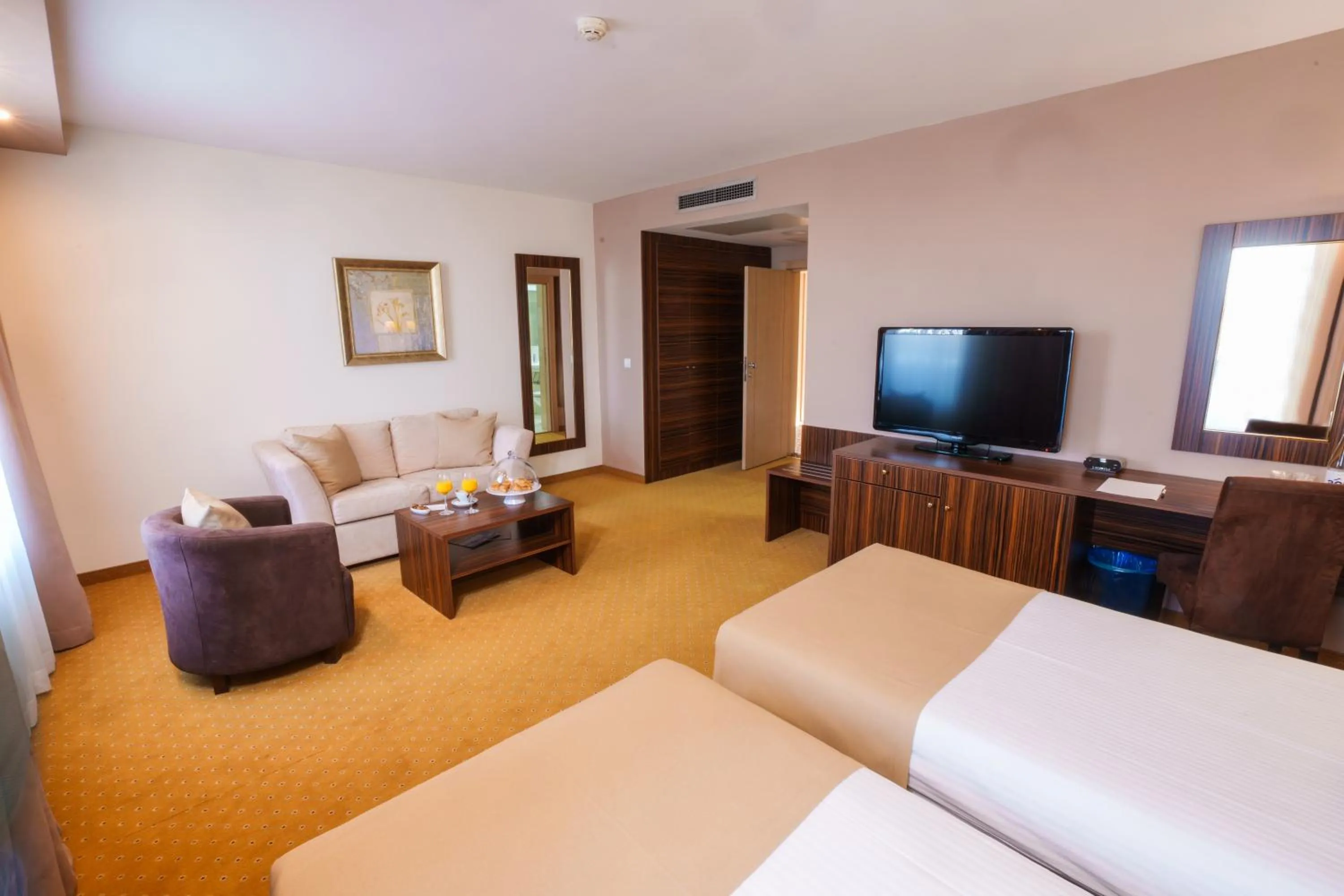 Bed in Hotel Monogram Park