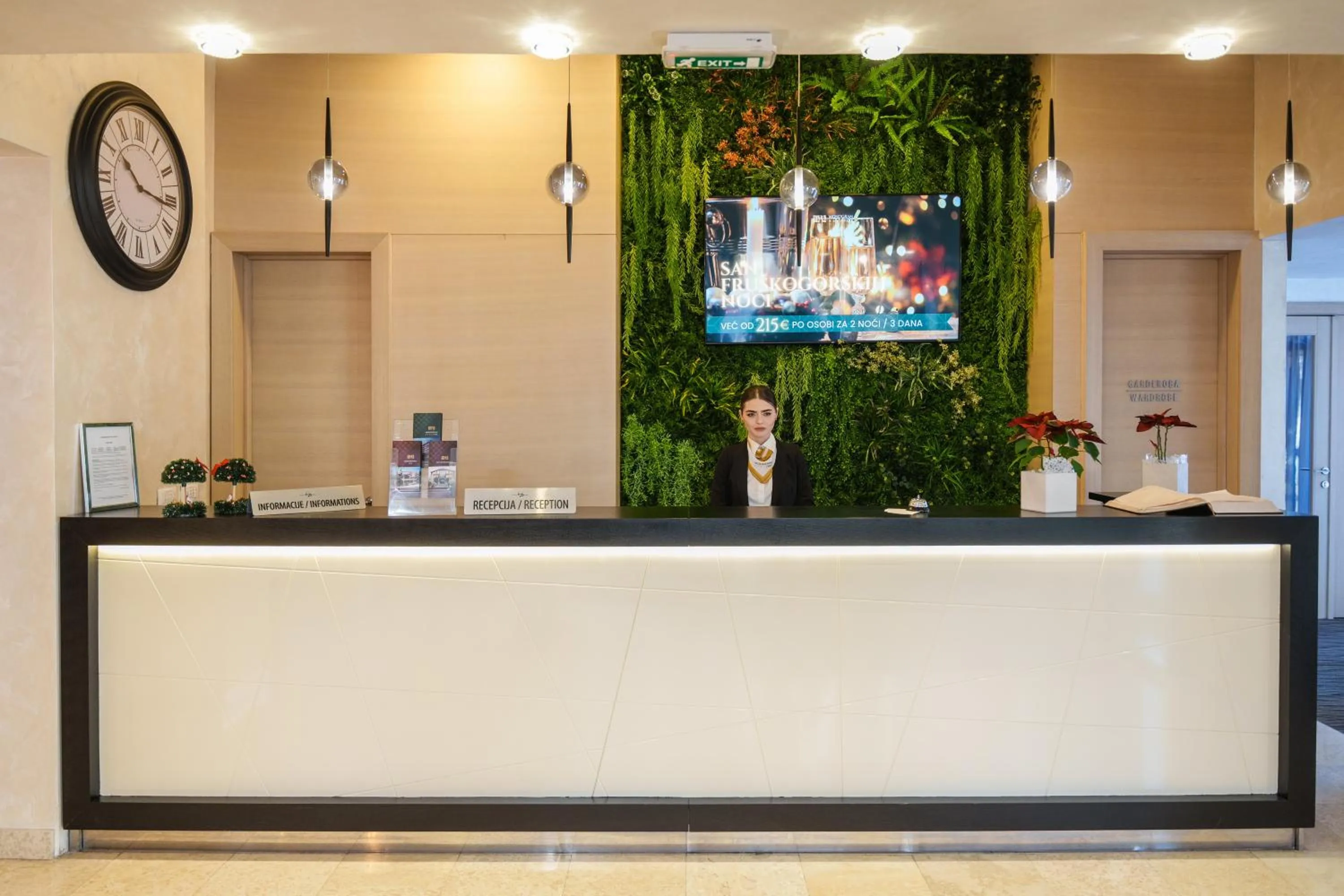 Lobby or reception in Hotel Monogram Park