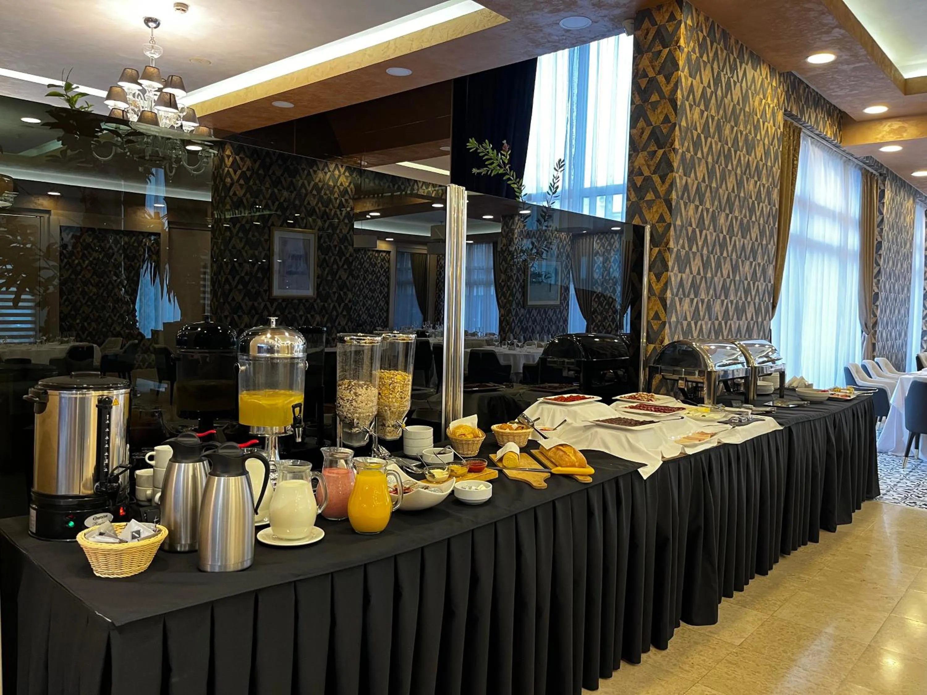 Seating area in Hotel Monogram Park