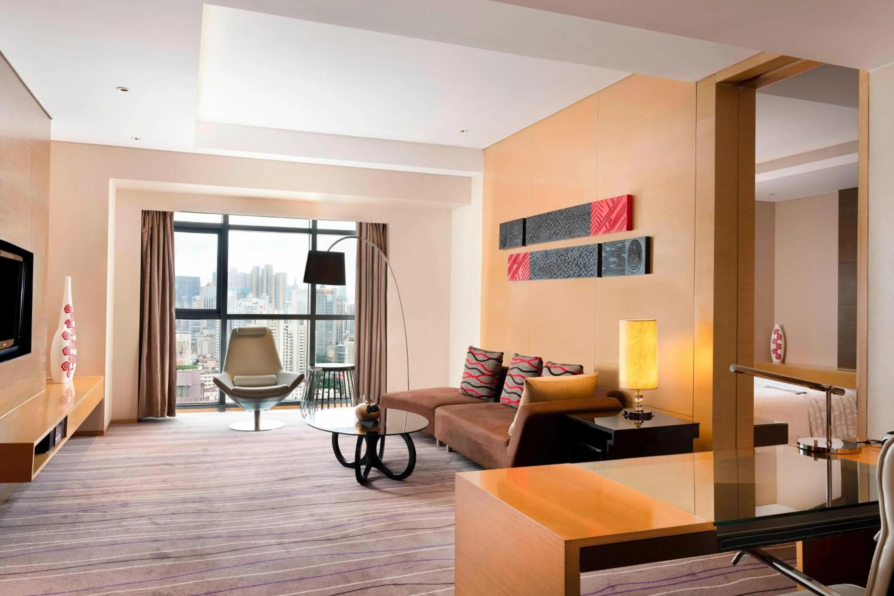 Coffee/tea facilities in Le Méridien Qingdao l Instagrammable l CBD l Nearby seaside,nearby May 4th Square