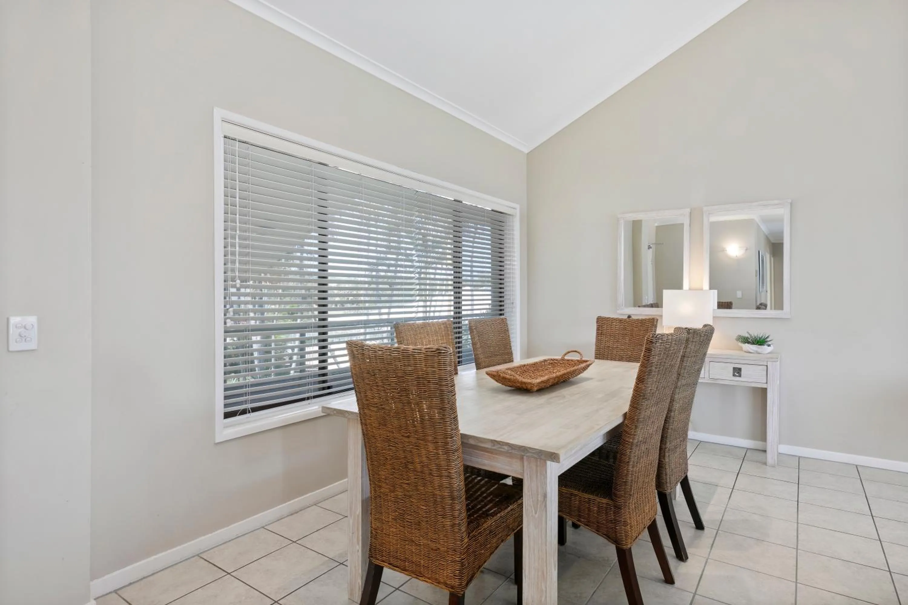 Dining area in Culgoa Point Beach Resort