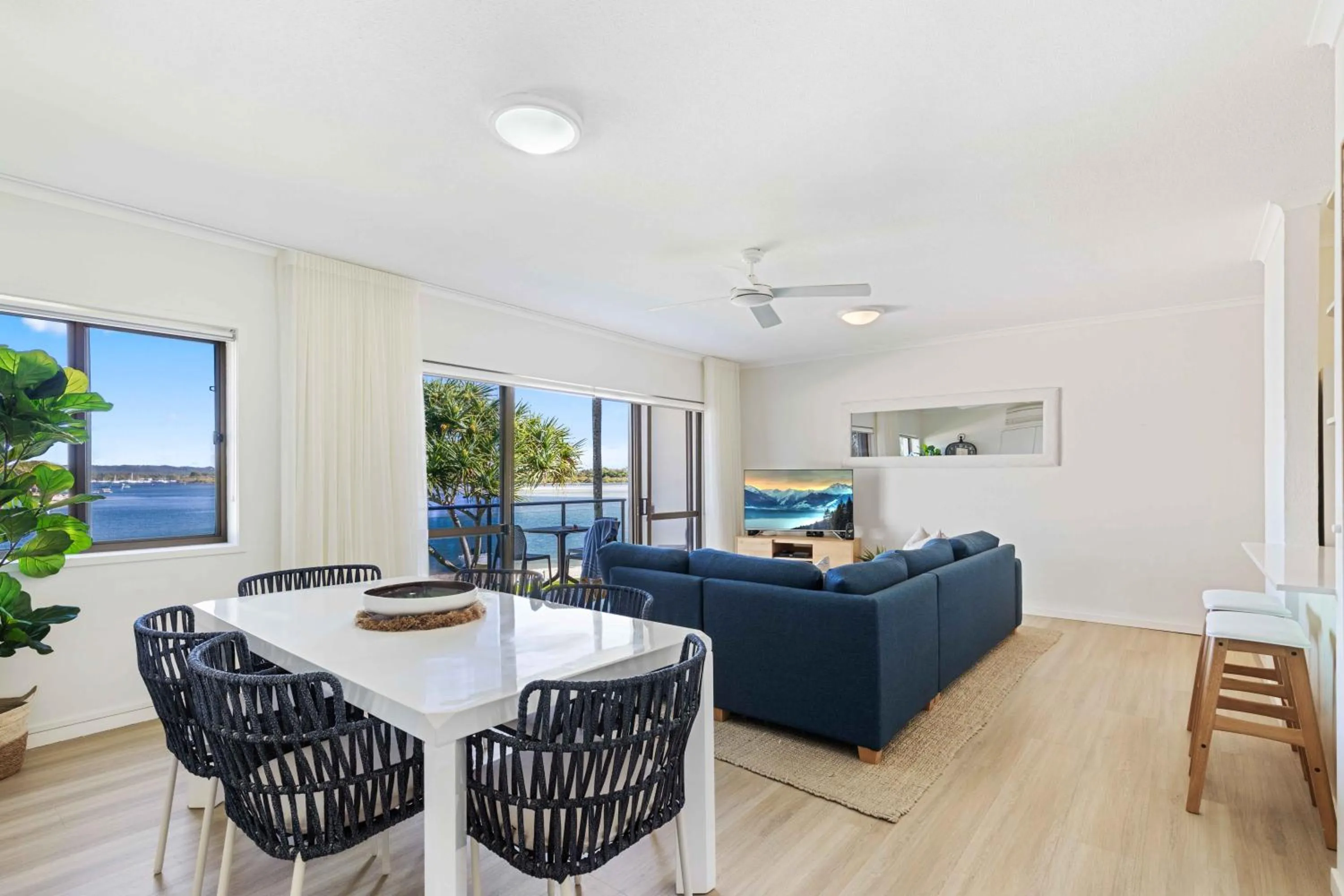 Living room in Culgoa Point Beach Resort