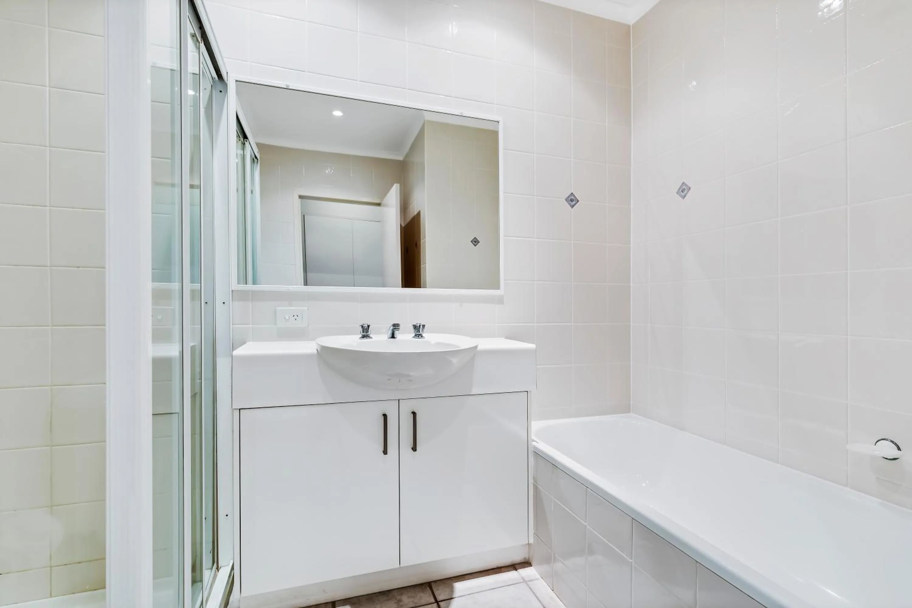 Bathroom in Culgoa Point Beach Resort