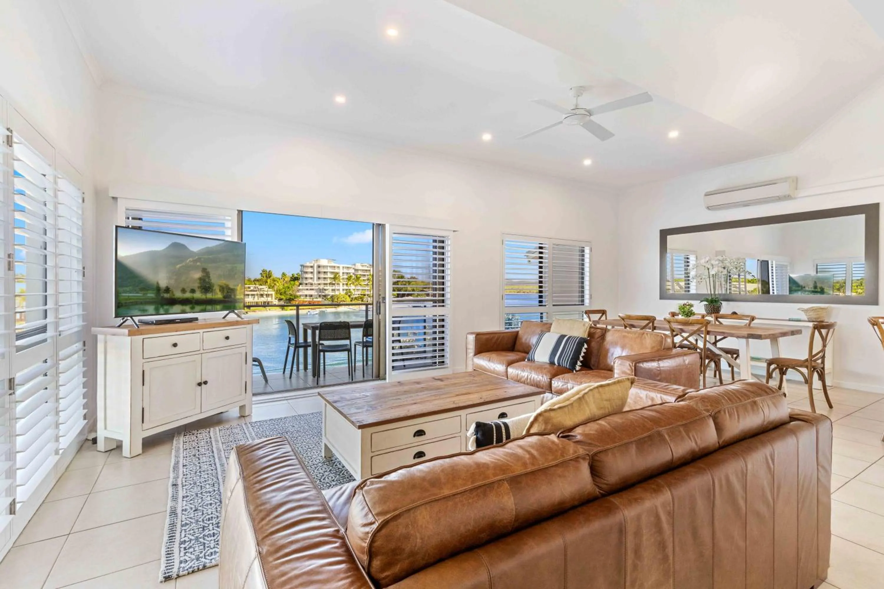 Living room in Culgoa Point Beach Resort