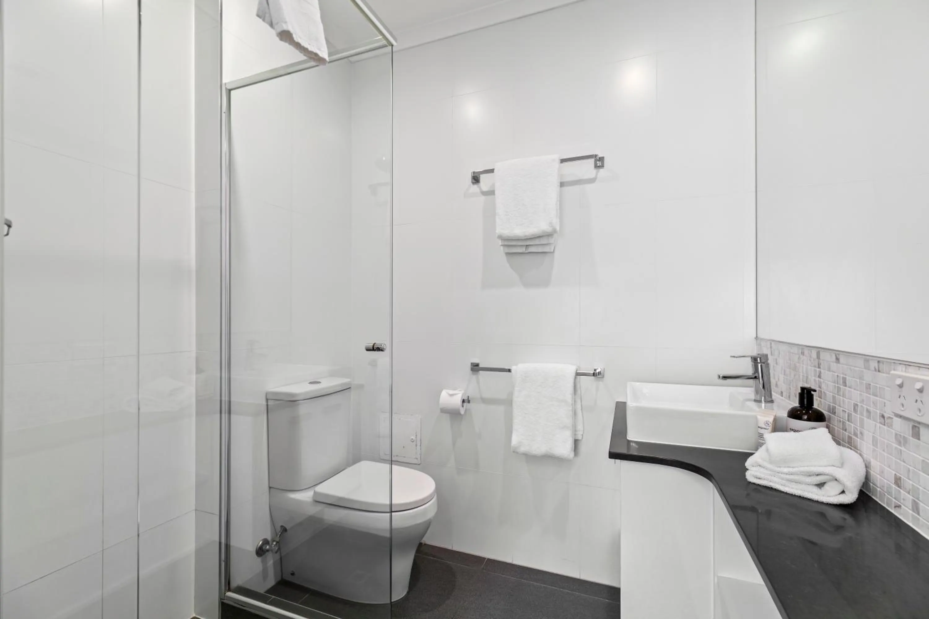 Bathroom in Culgoa Point Beach Resort