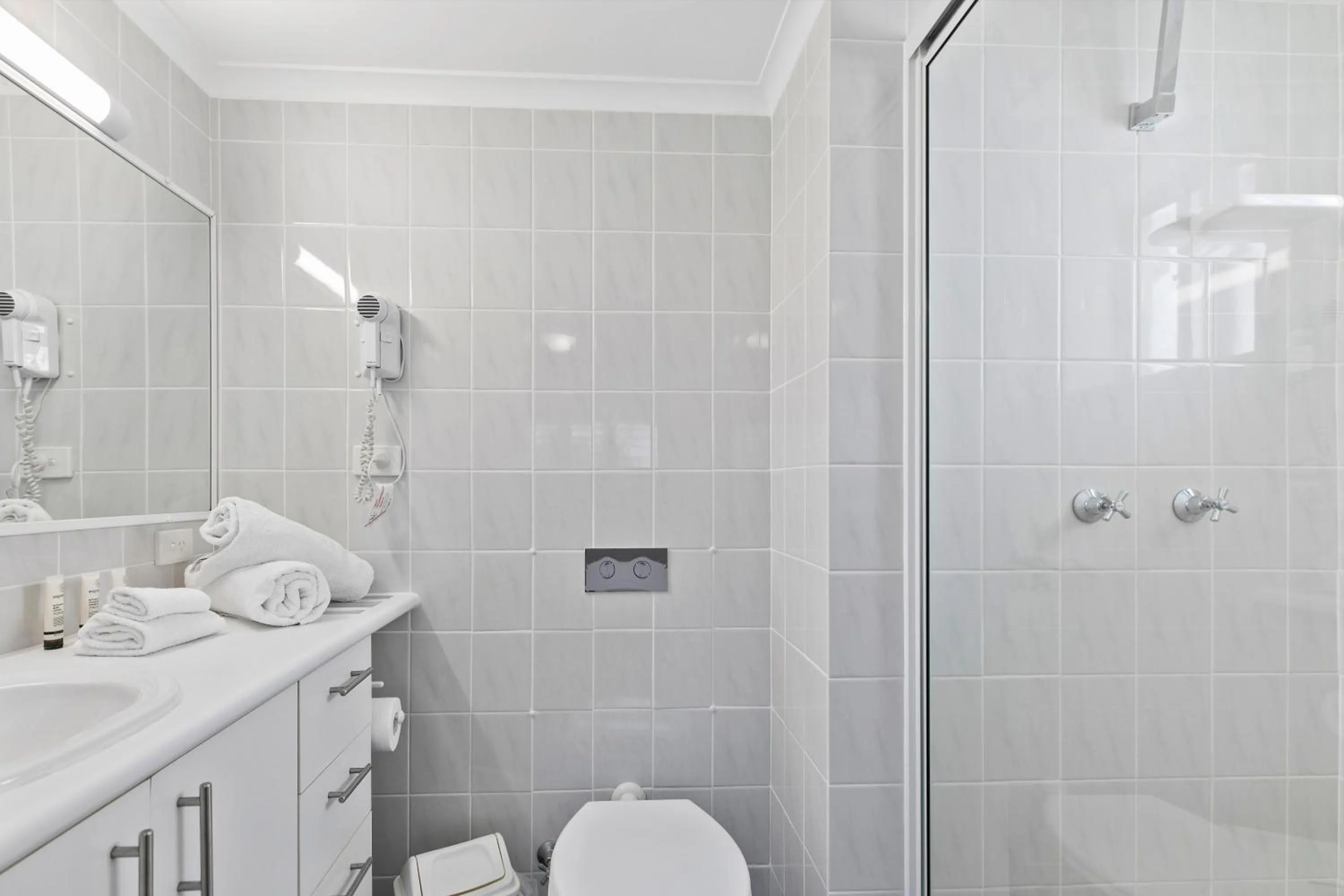 Bathroom in Culgoa Point Beach Resort