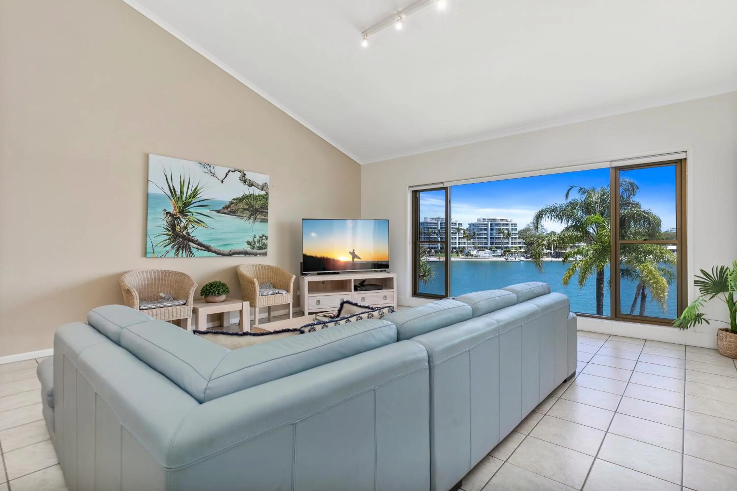 Seating area in Culgoa Point Beach Resort