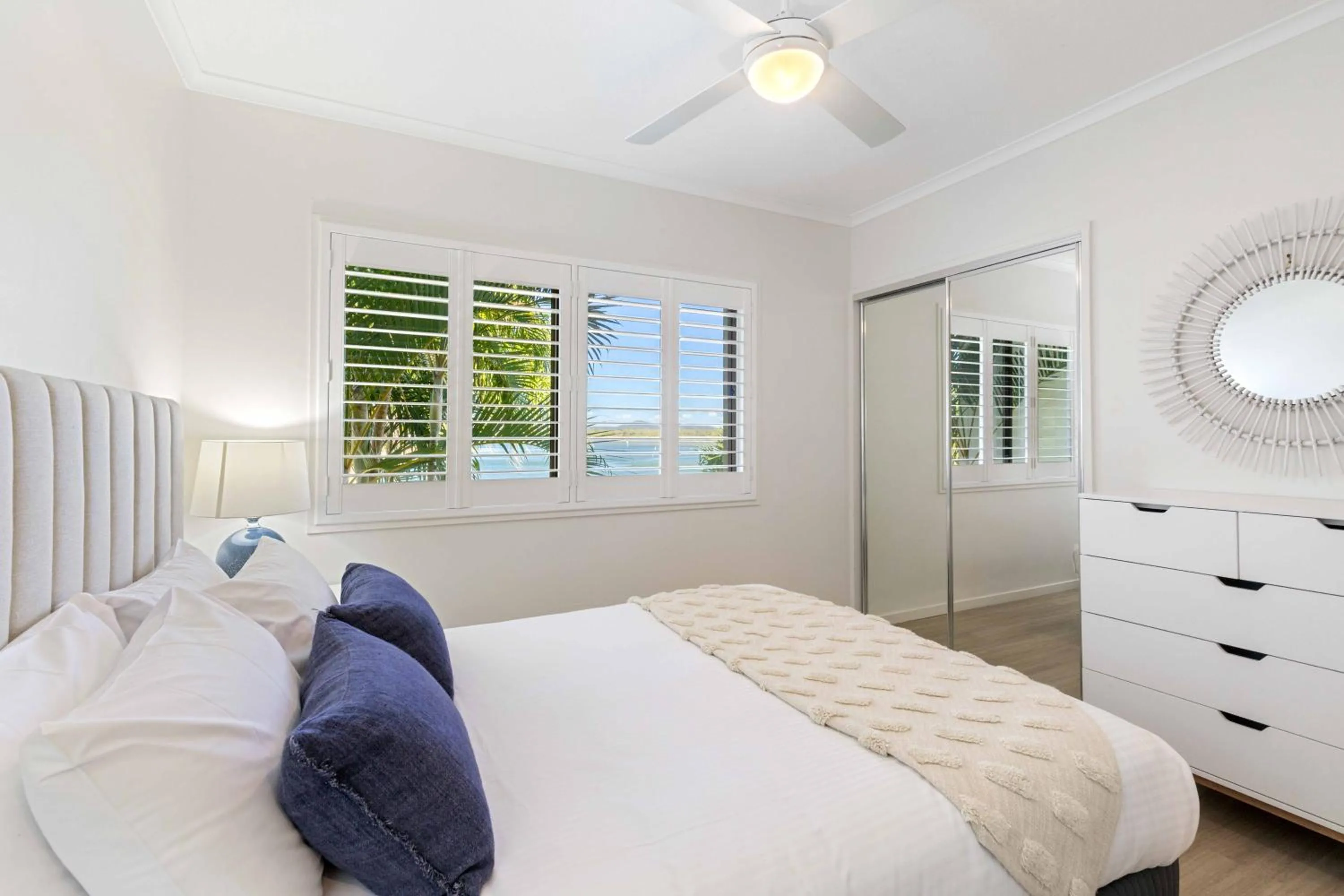 Bedroom, Bed in Culgoa Point Beach Resort
