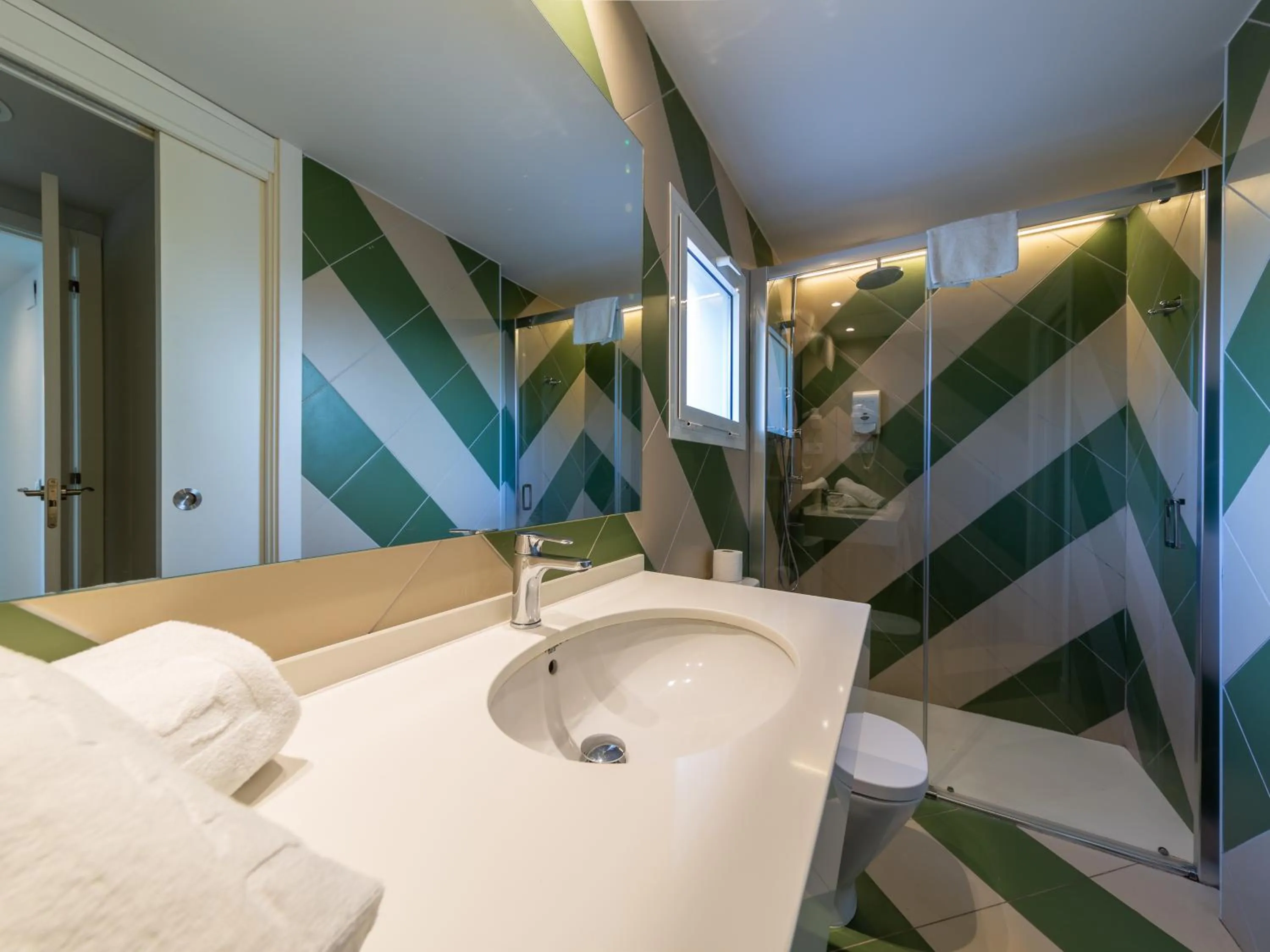 Bathroom in Apartamentos Sunway Arizona