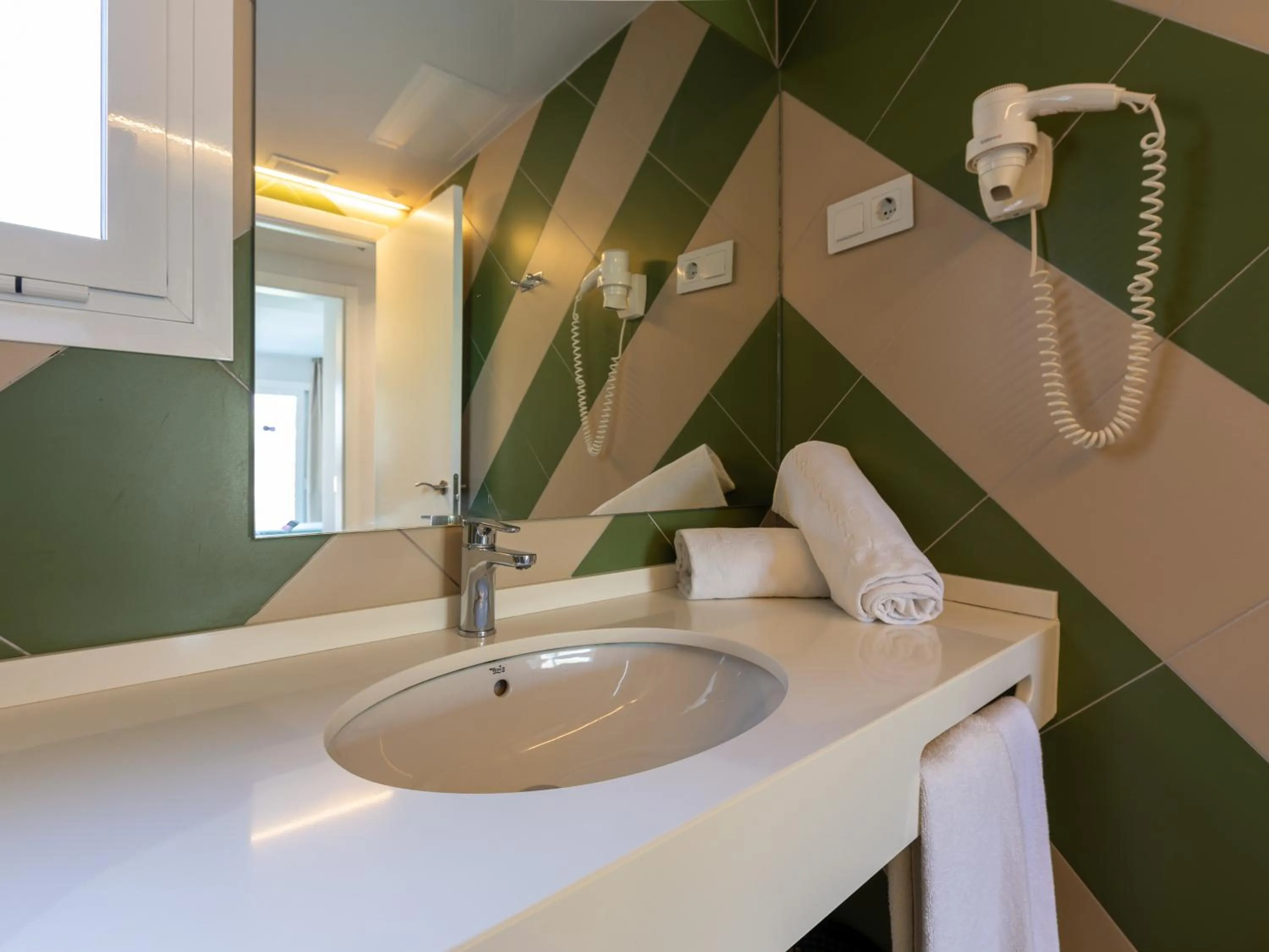 Bathroom in Apartamentos Sunway Arizona