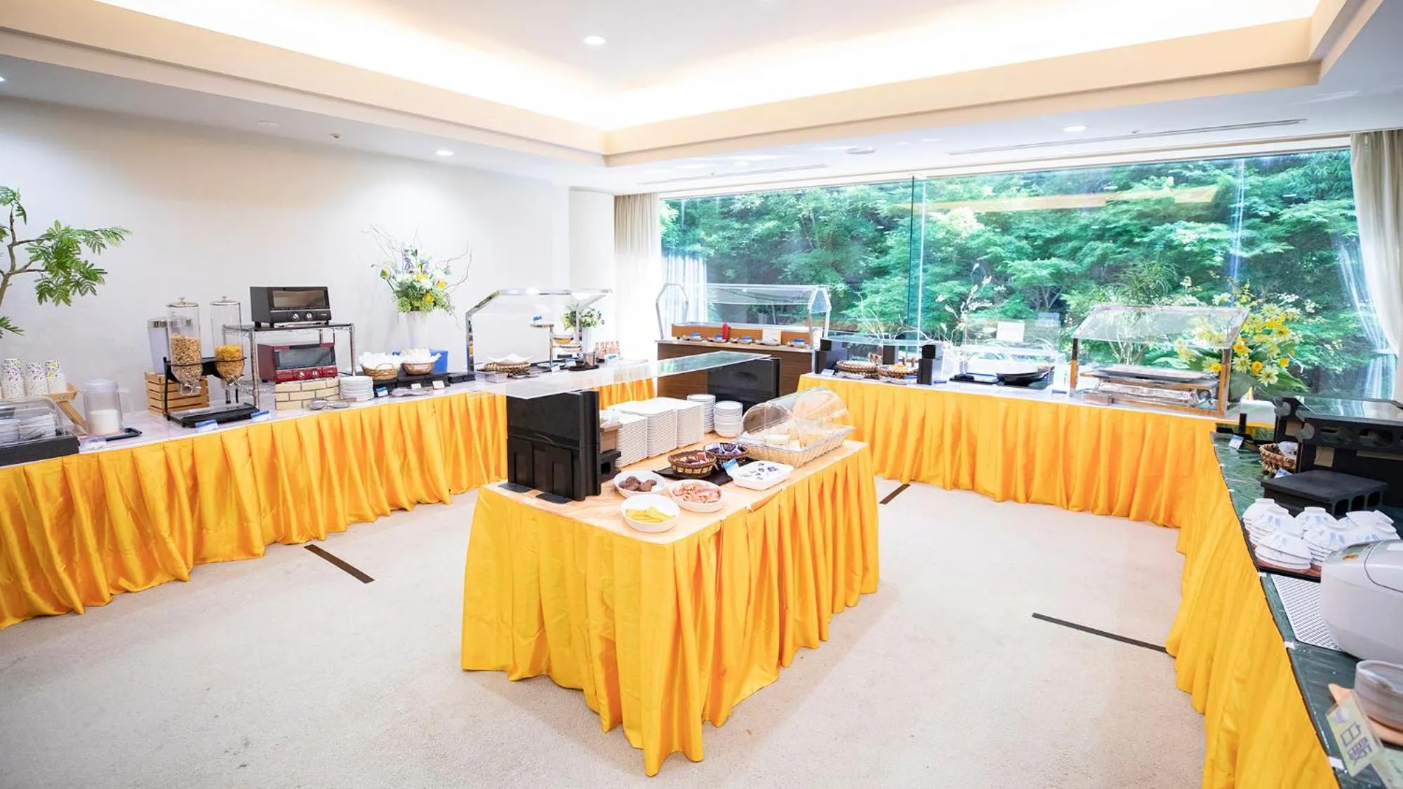 Breakfast in Kamogawa Country Hotel