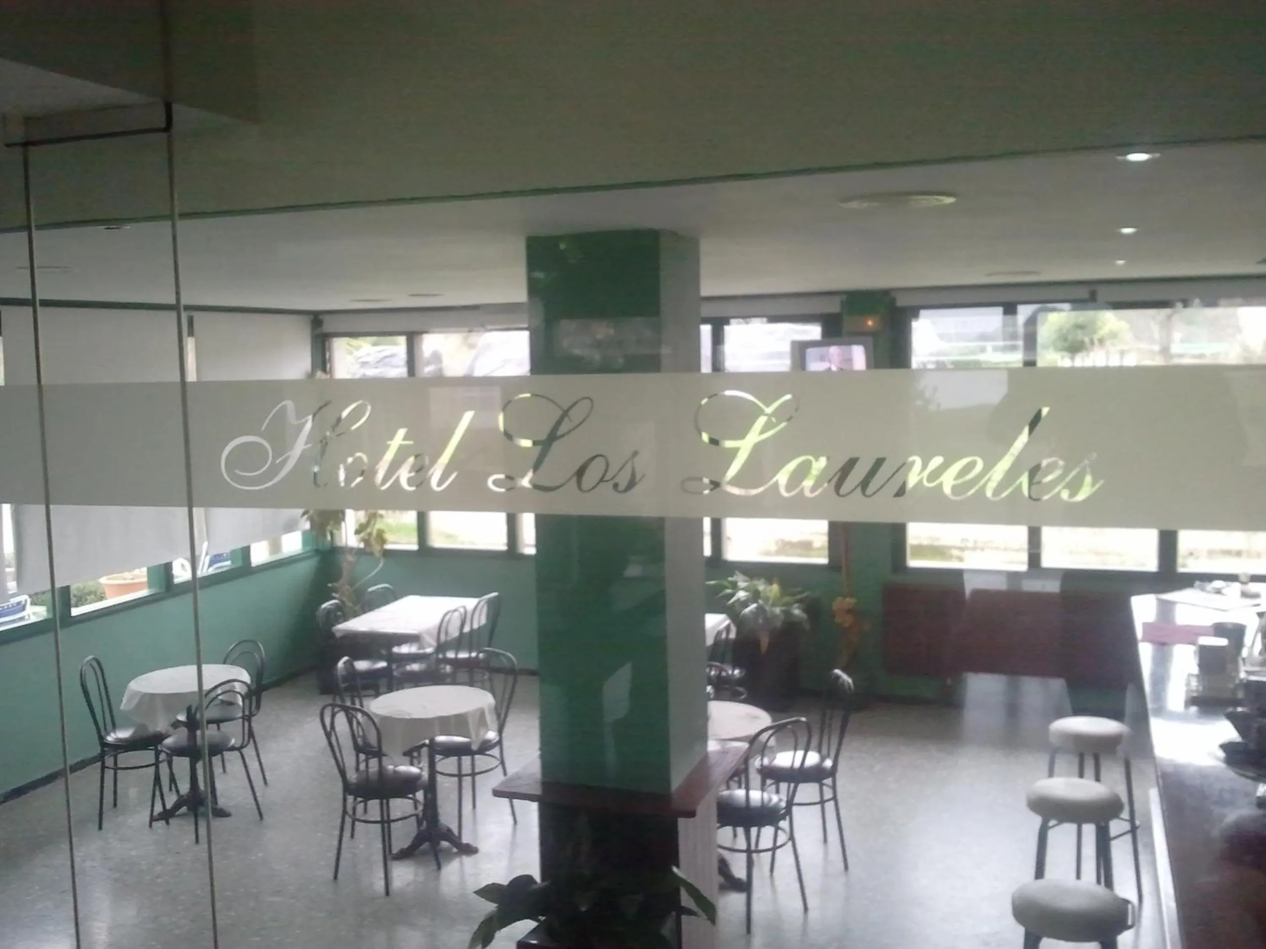 Restaurant/places to eat in Hotel Los Laureles