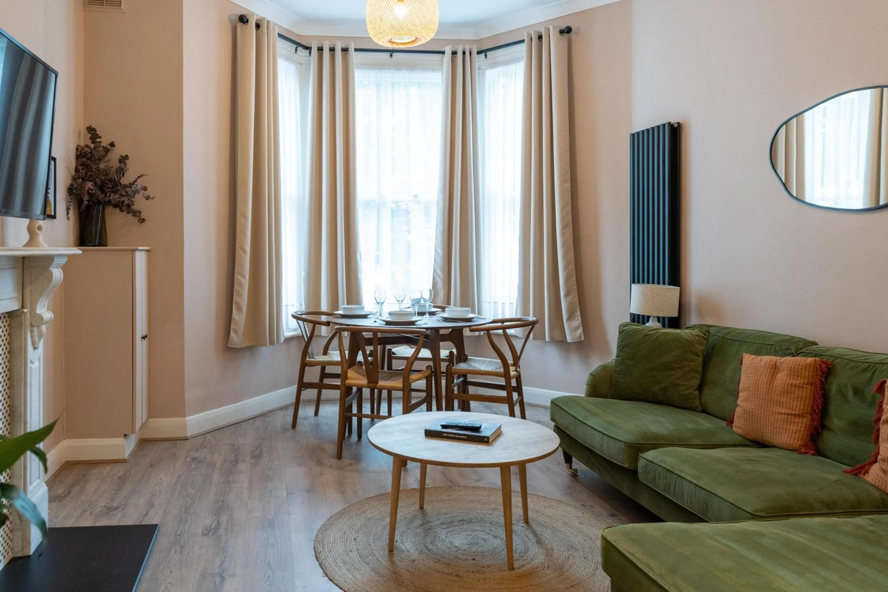 Living room in Lamington Apartments - London Hammersmith