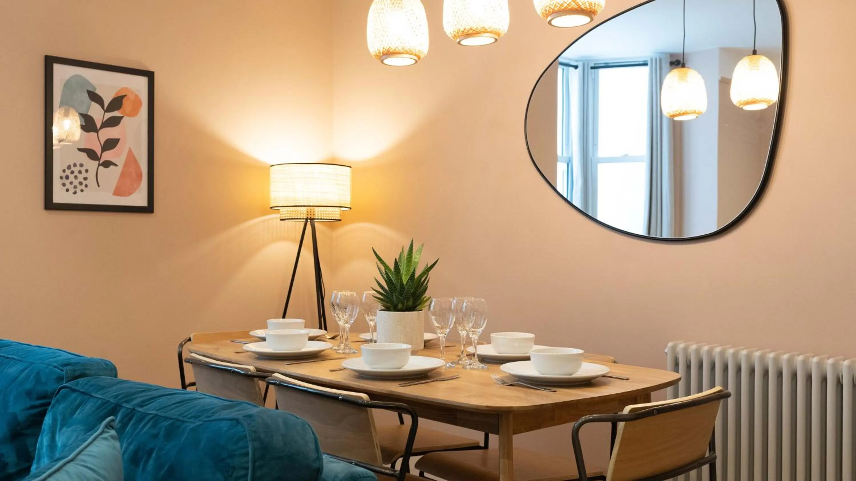 Dining area in Lamington Apartments - London Hammersmith