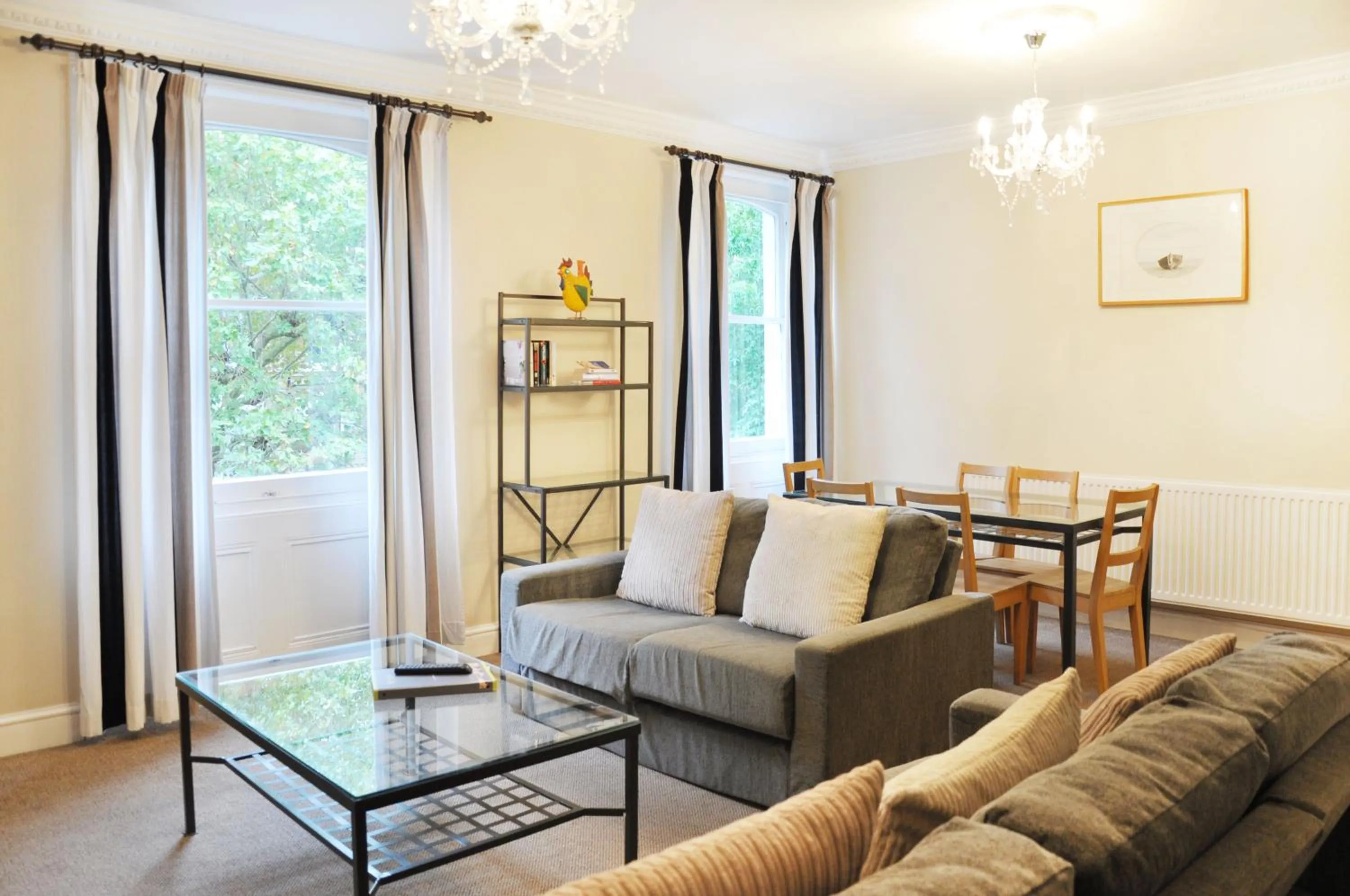 Living room in Lamington Apartments - London Hammersmith