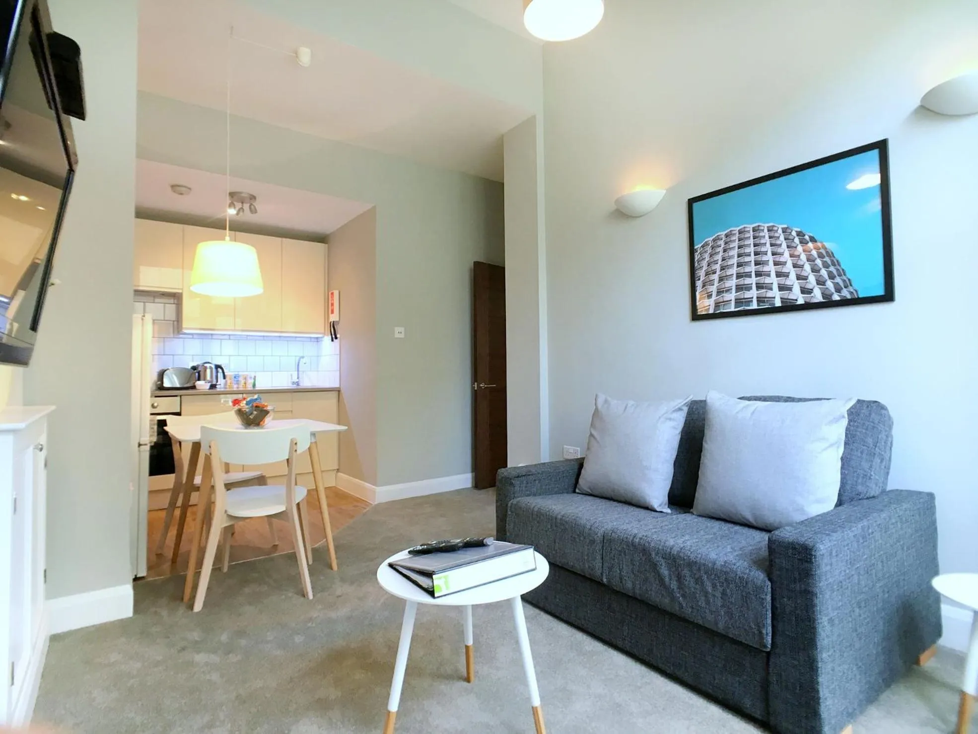 Living room in Lamington Apartments - London Hammersmith