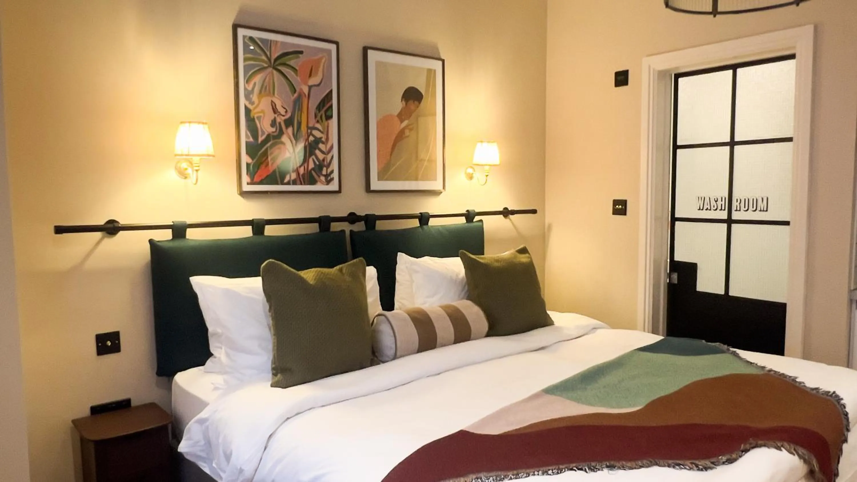 Bed in Lamington Apartments - London Hammersmith