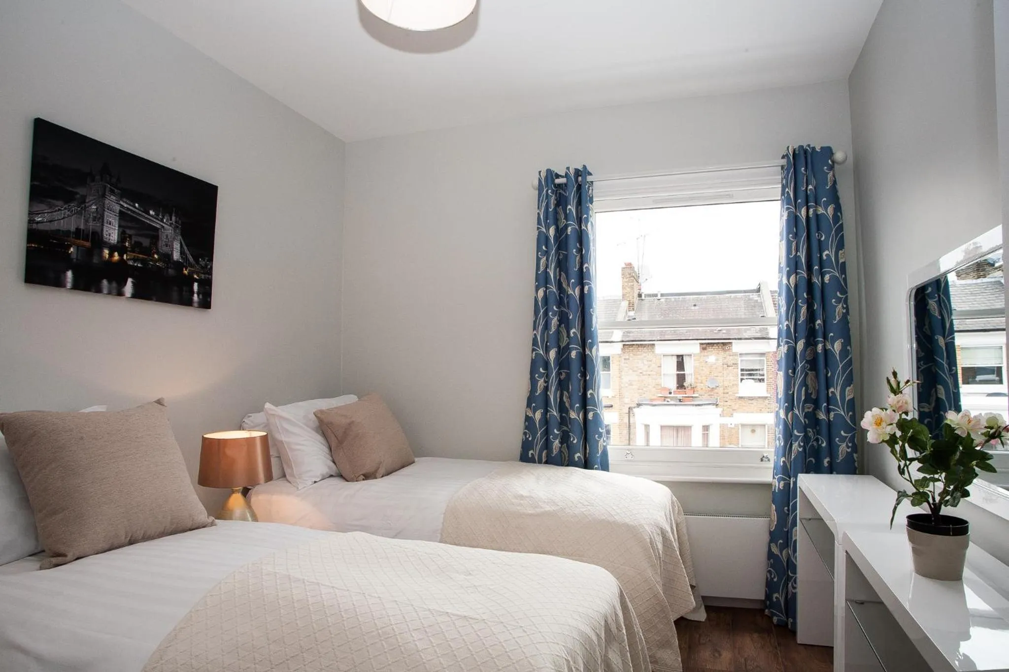 Bedroom, Bed in Lamington Apartments - London Hammersmith