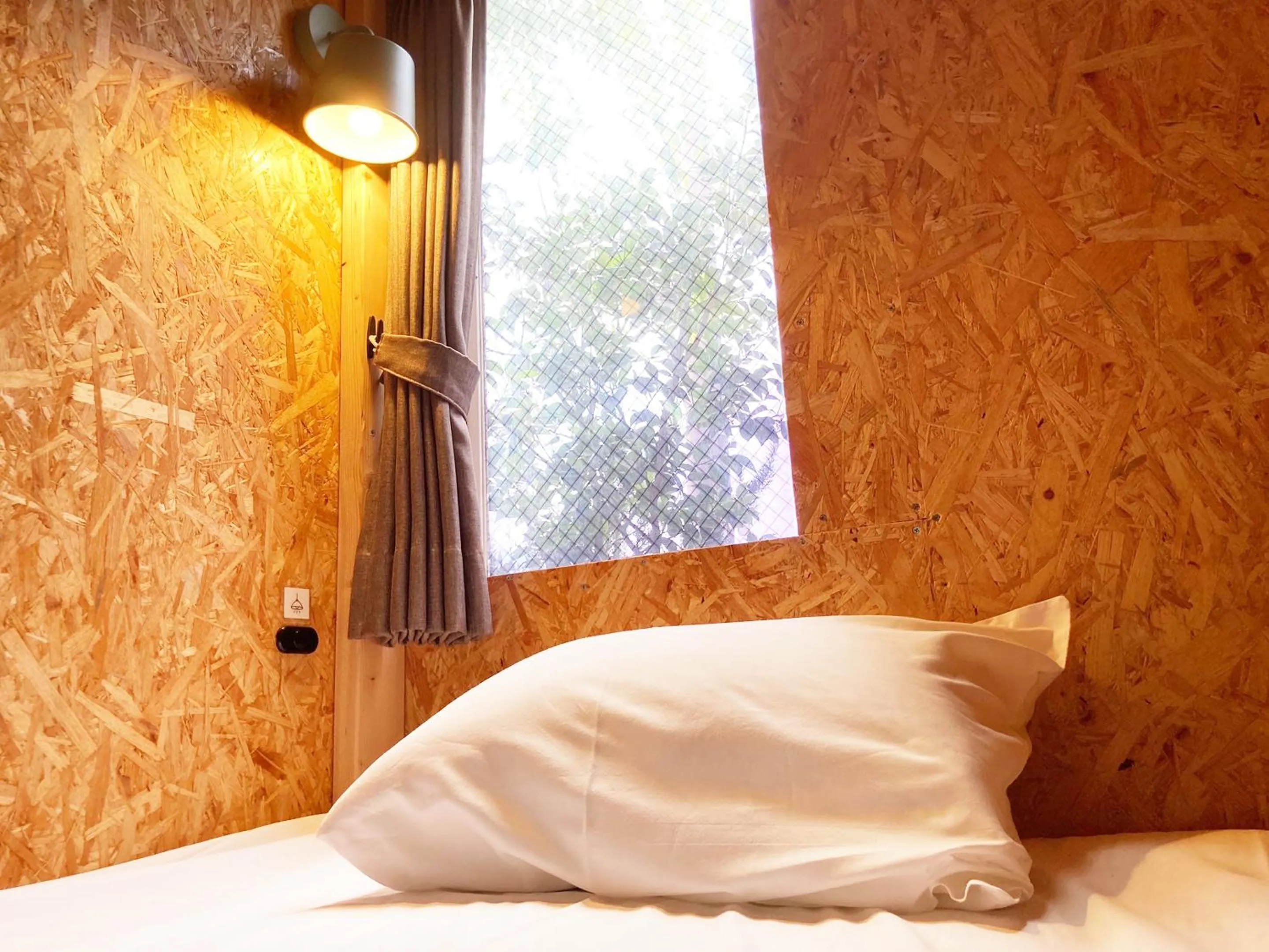 Bed in ADLIV/Factry Stay/工場に泊まれる