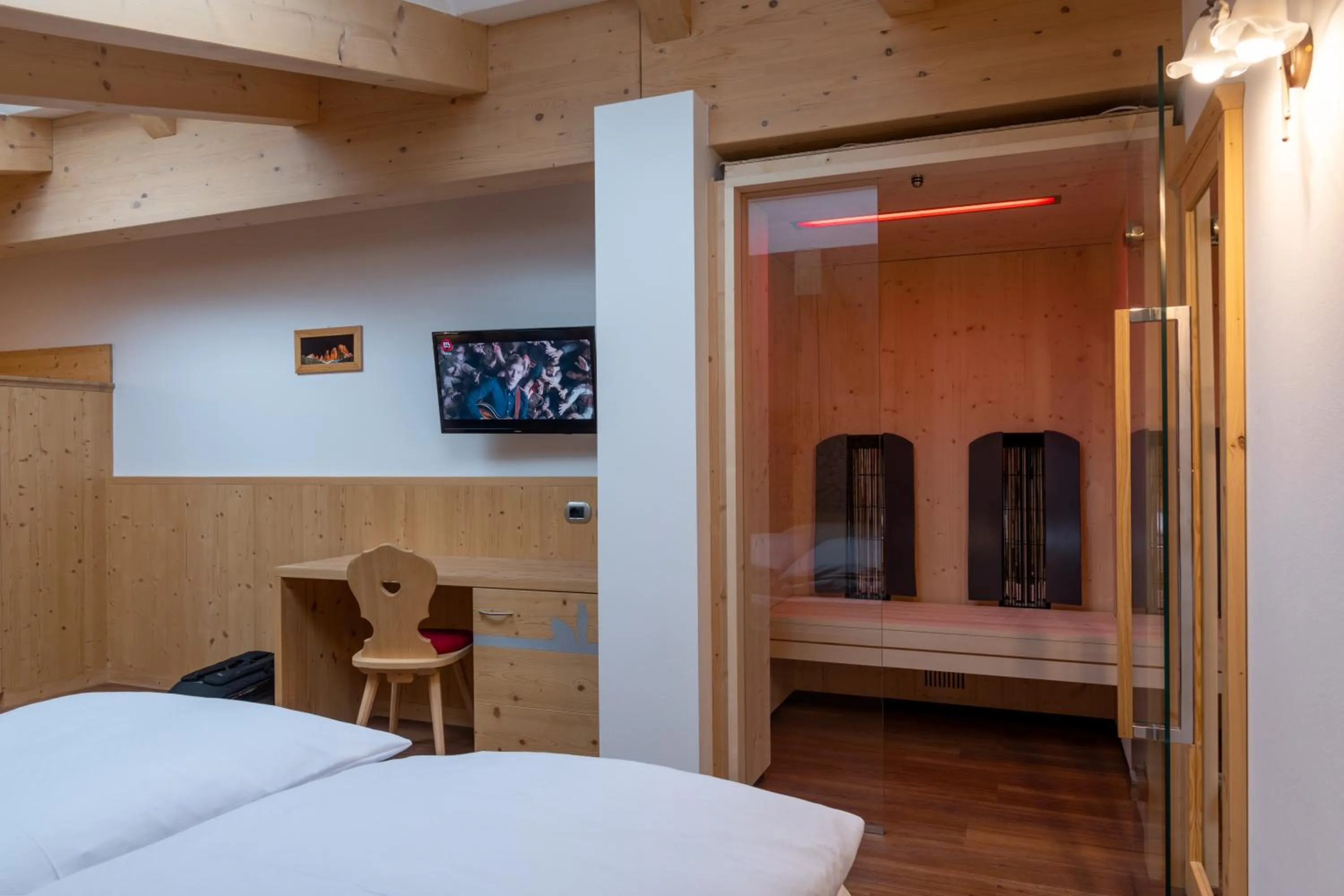 Photo of the whole room, Bed in Hotel El Paster